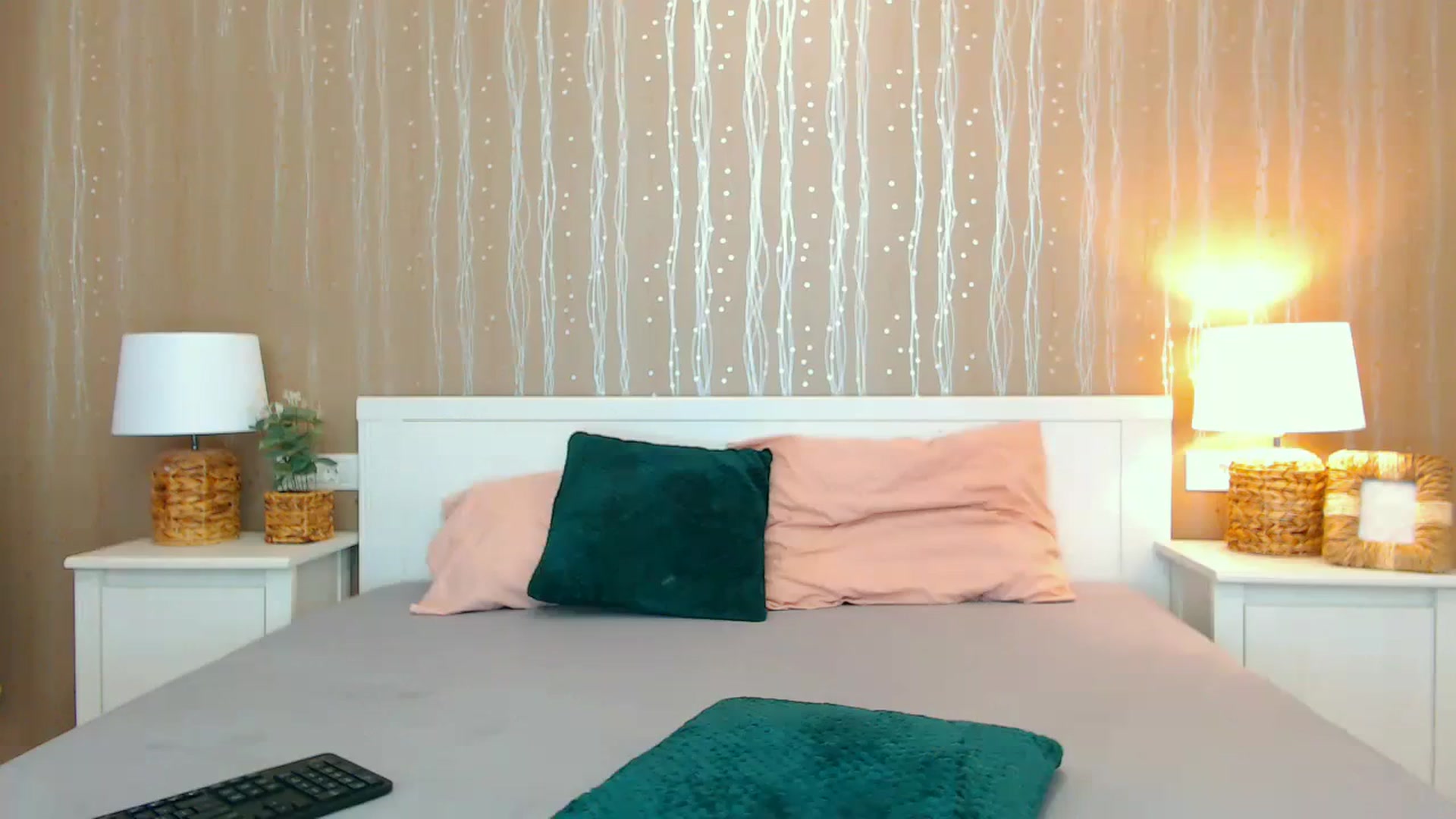 Gallery image thumbnail from MissyHot000's myfreecams stream on, 03/11/2024, 11:44 image 7 of 20