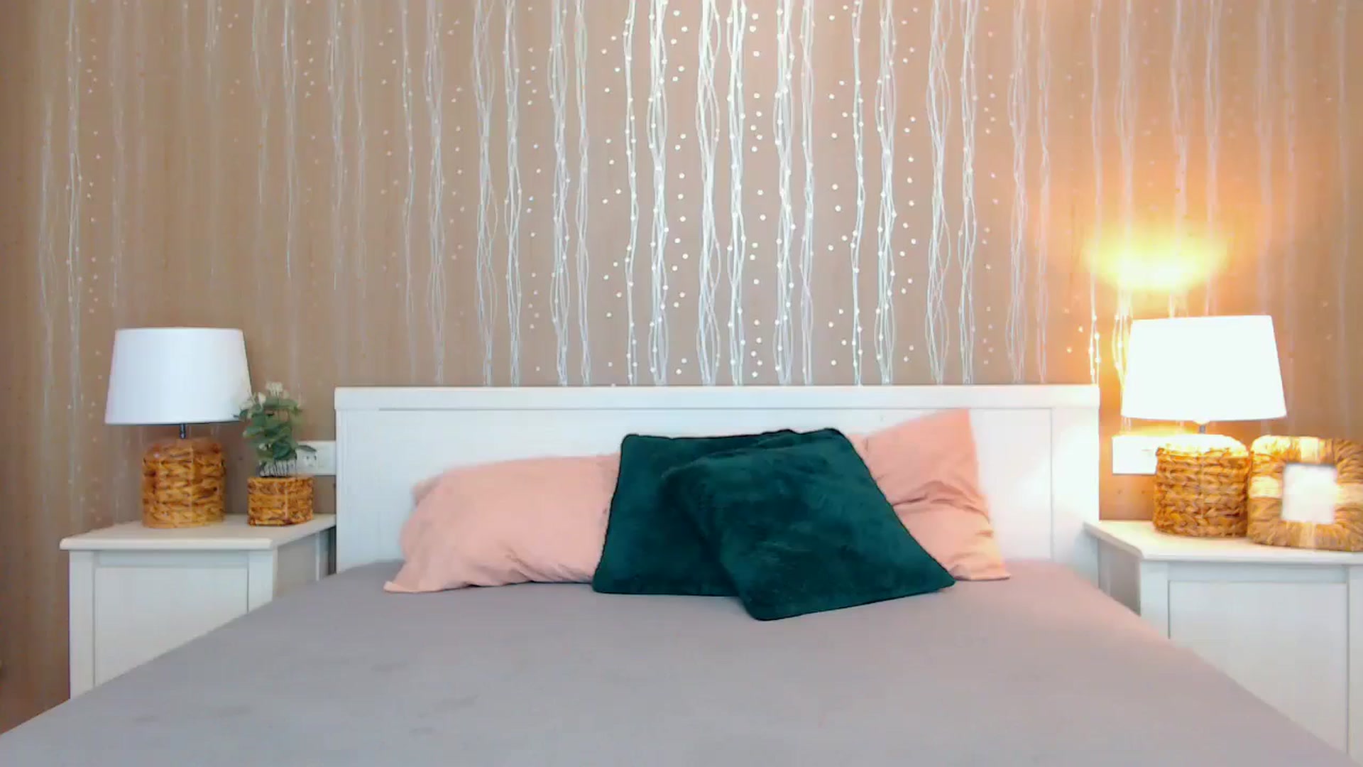 Gallery image thumbnail from MissyHot000's myfreecams stream on, 03/13/2024, 09:41 image 10 of 20