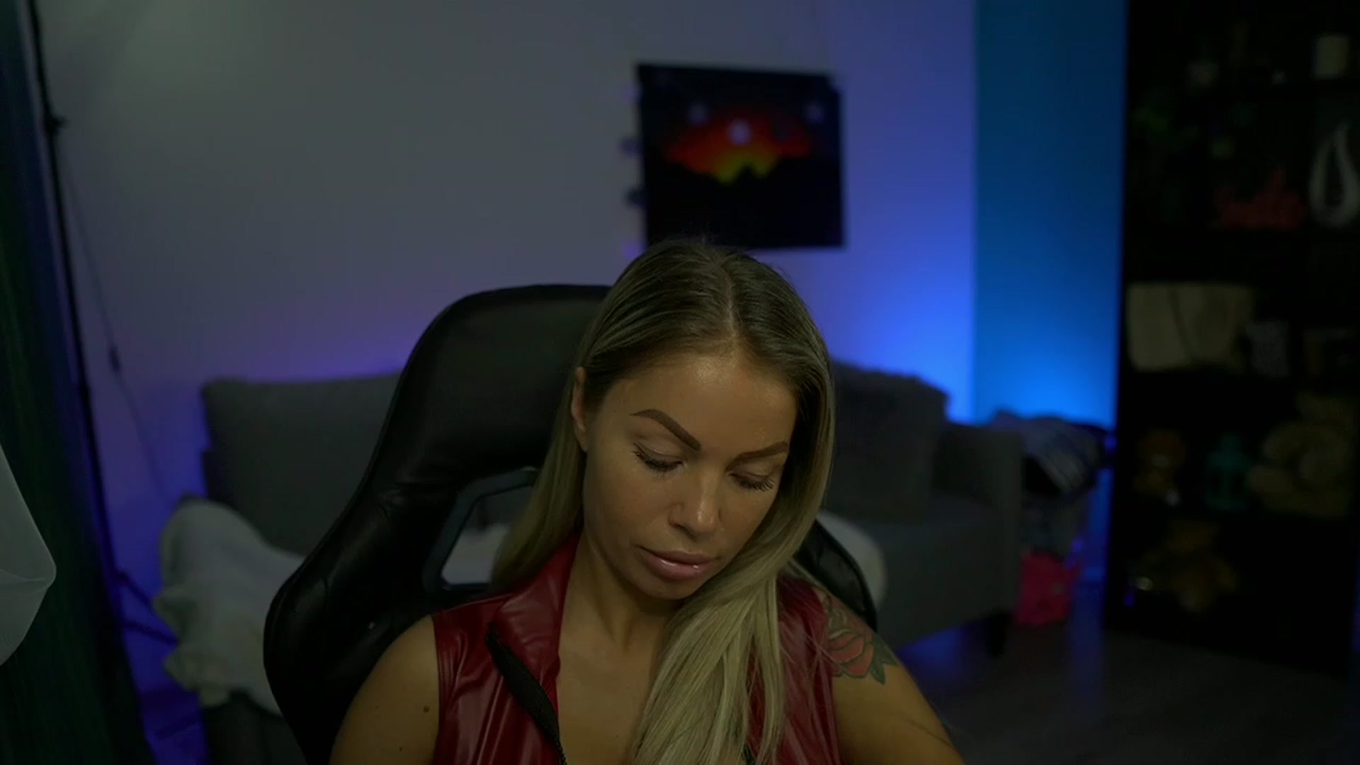 Gallery image thumbnail from MissySlapalot's myfreecams stream on, 11/14/2022, 14:53 image 3 of 20