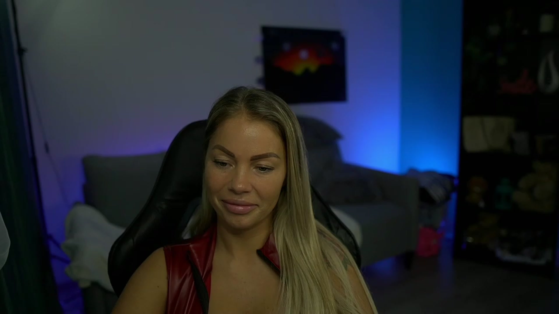 Gallery image thumbnail from MissySlapalot's myfreecams stream on, 11/14/2022, 17:40 image 7 of 20