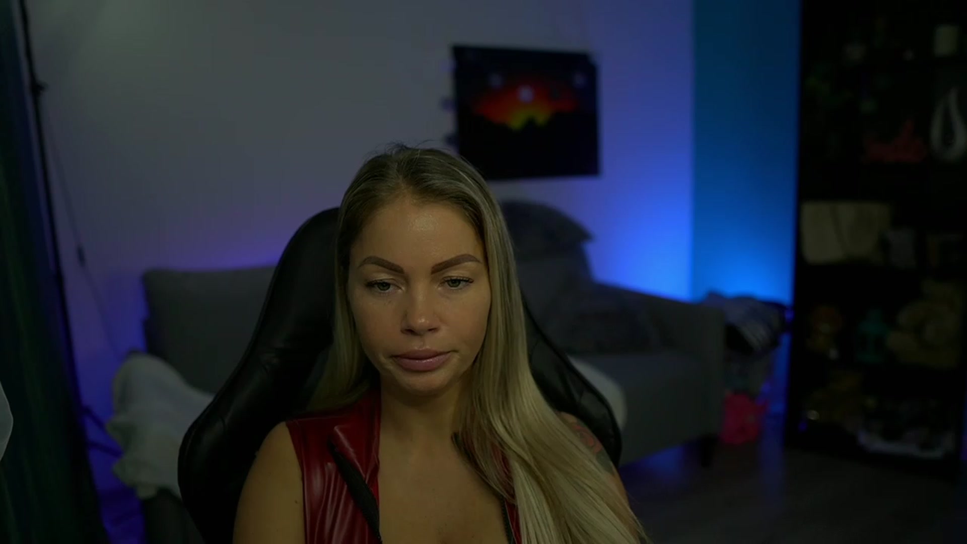 Gallery image thumbnail from MissySlapalot's myfreecams stream on, 11/14/2022, 17:40 image 1 of 20