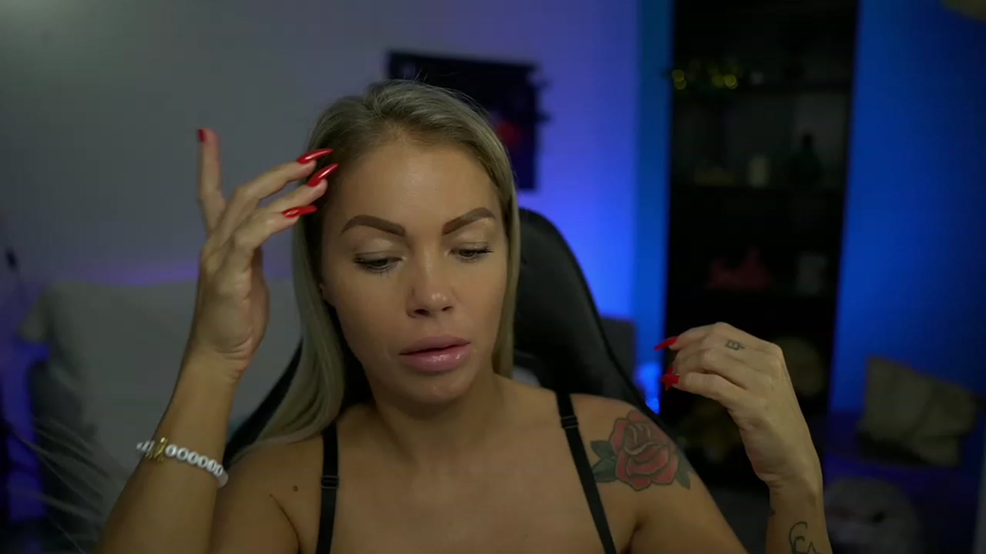 Gallery image thumbnail from MissySlapalot's myfreecams stream on, 11/21/2022, 14:59 image 12 of 20