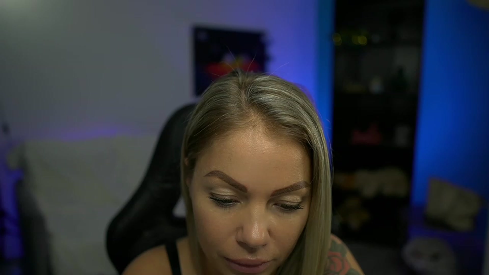 Gallery image thumbnail from MissySlapalot's myfreecams stream on, 11/21/2022, 16:07 image 16 of 20
