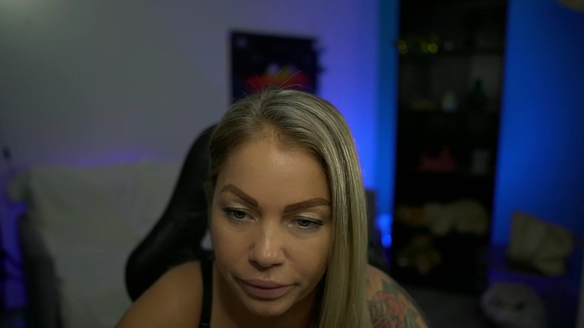 Gallery image thumbnail from MissySlapalot's myfreecams stream on, 11/21/2022, 16:07 image 3 of 20