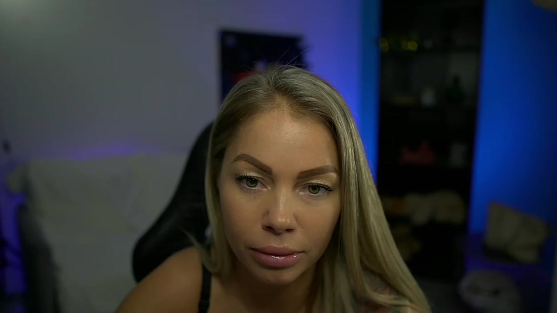 Gallery image thumbnail from MissySlapalot's myfreecams stream on, 11/21/2022, 16:07 image 2 of 20