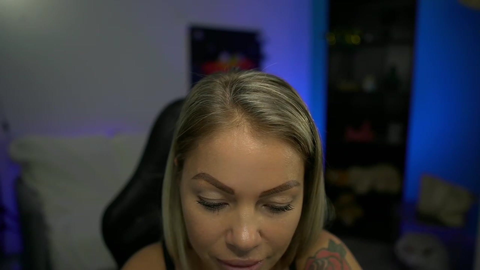 Gallery image thumbnail from MissySlapalot's myfreecams stream on, 11/21/2022, 17:30 image 14 of 20