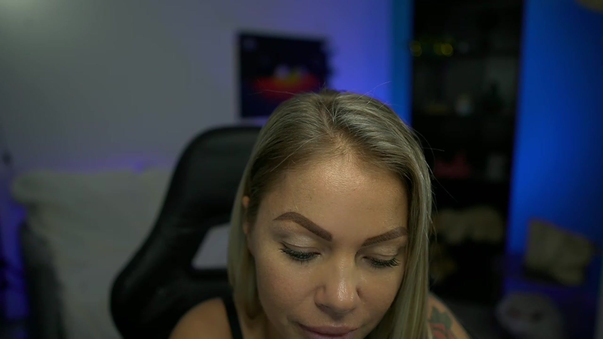 Gallery image thumbnail from MissySlapalot's myfreecams stream on, 11/21/2022, 17:30 image 17 of 20