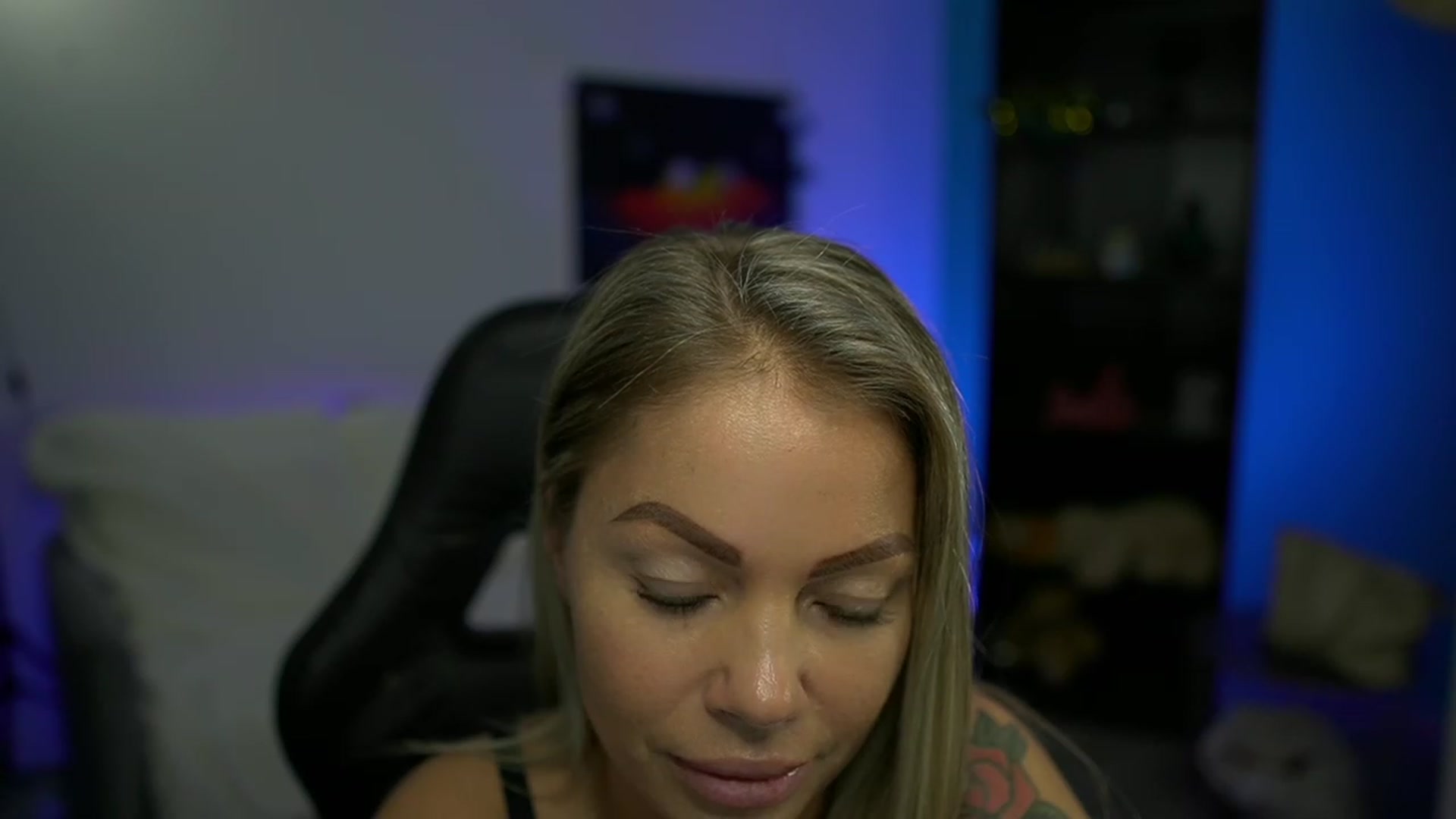 Gallery image thumbnail from MissySlapalot's myfreecams stream on, 11/21/2022, 17:30 image 16 of 20