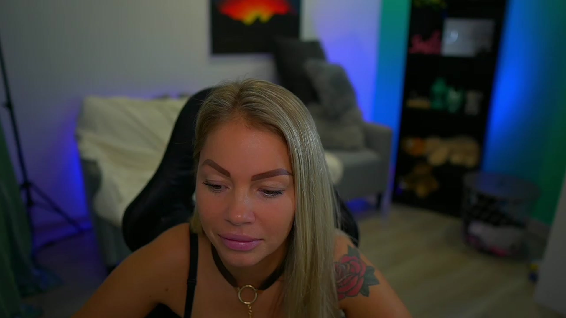 Gallery image thumbnail from MissySlapalot's myfreecams stream on, 11/24/2022, 16:53 image 20 of 20
