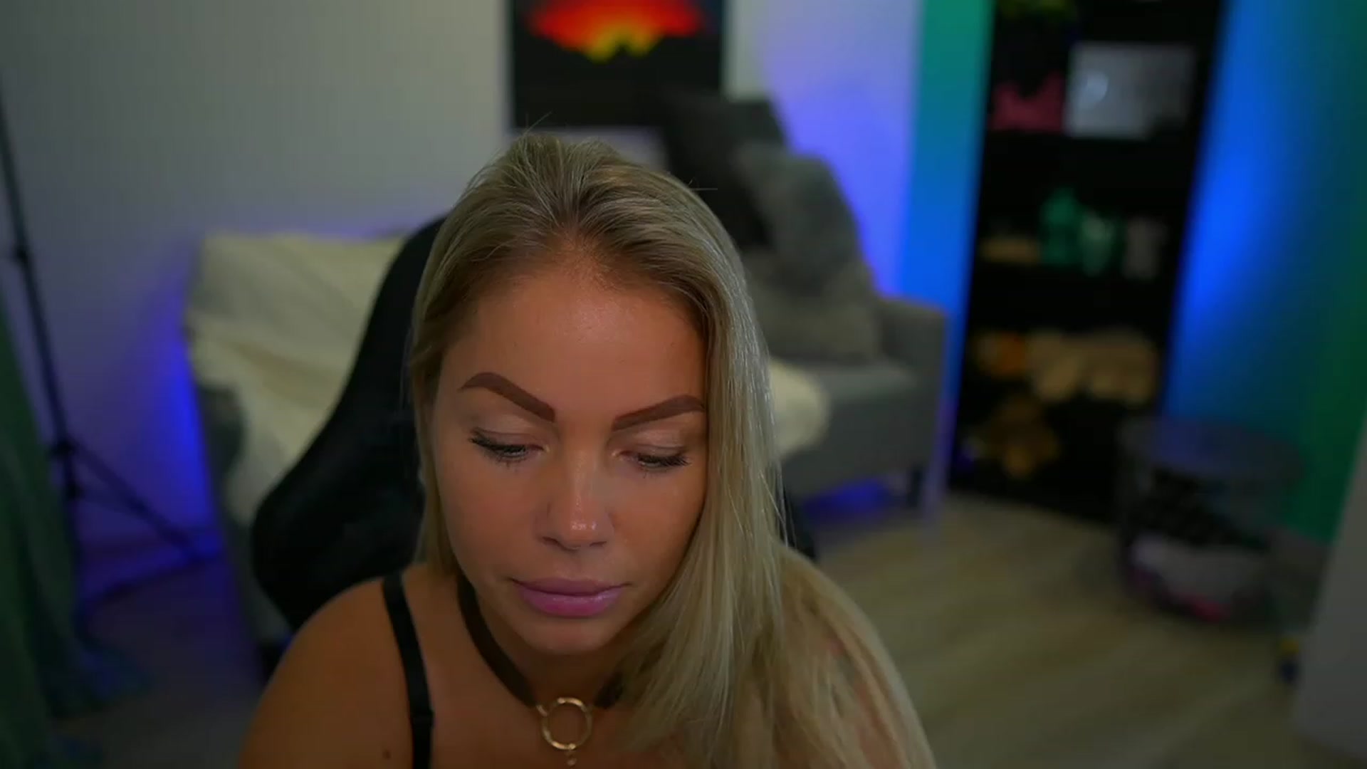 Gallery image thumbnail from MissySlapalot's myfreecams stream on, 11/24/2022, 16:53 image 5 of 20