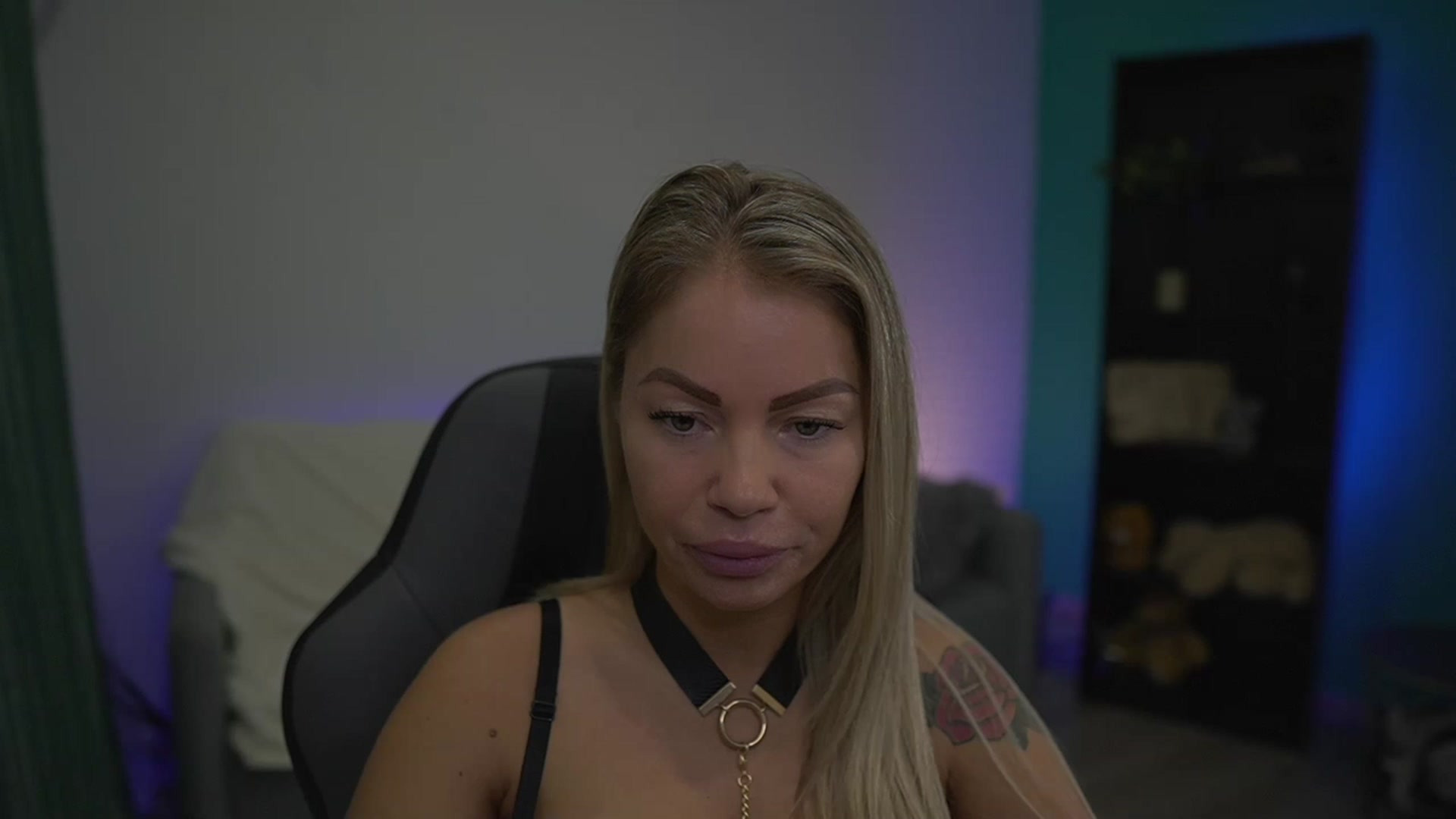 Gallery image thumbnail from MissySlapalot's myfreecams stream on, 12/01/2022, 09:21 image 18 of 20