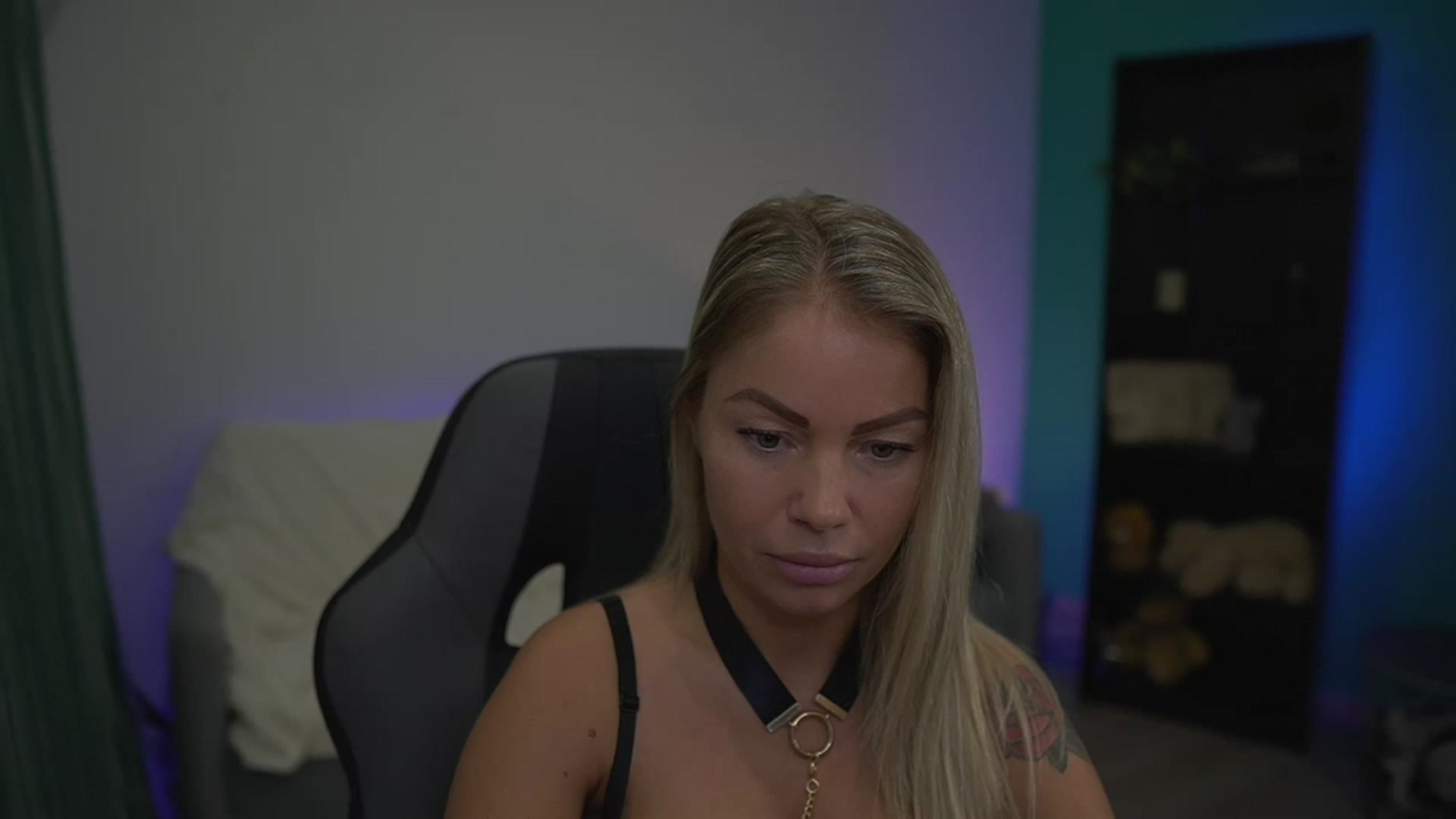 Gallery image thumbnail from MissySlapalot's myfreecams stream on, 12/01/2022, 12:57 image 3 of 20