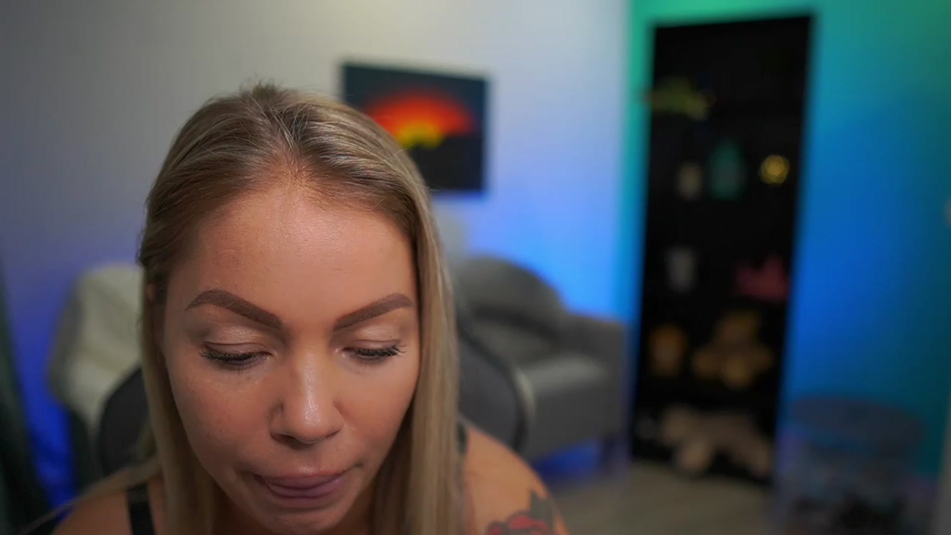 Gallery image thumbnail from MissySlapalot's myfreecams stream on, 12/05/2022, 18:30 image 10 of 20