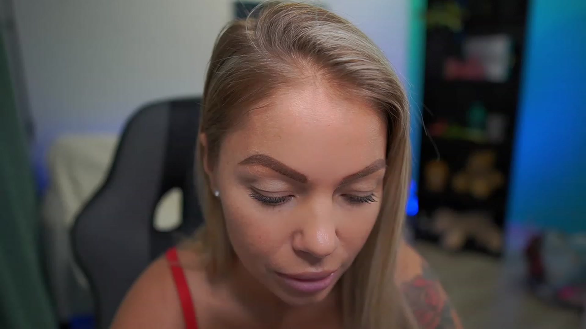 Gallery image thumbnail from MissySlapalot's myfreecams stream on, 12/06/2022, 10:32 image 10 of 20