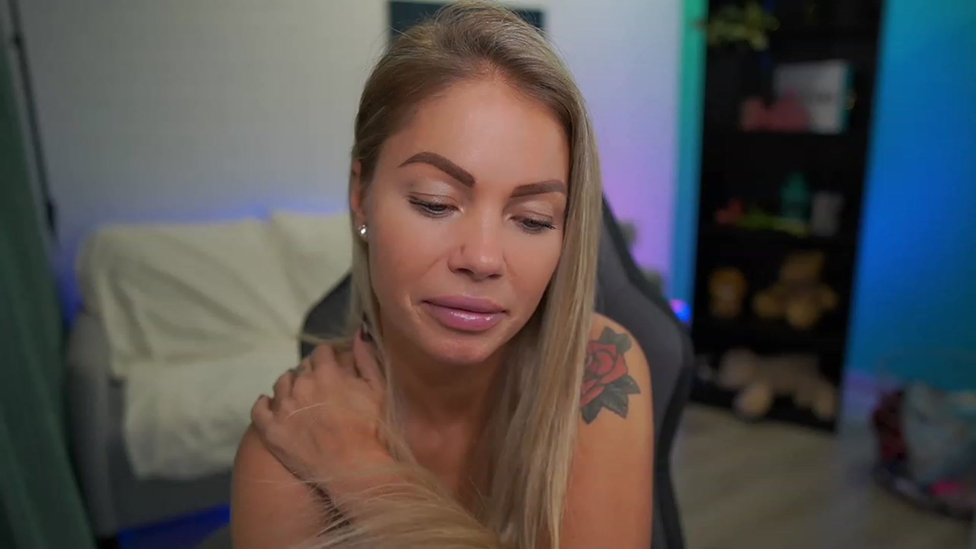 Gallery image thumbnail from MissySlapalot's myfreecams stream on, 12/06/2022, 11:23 image 8 of 20