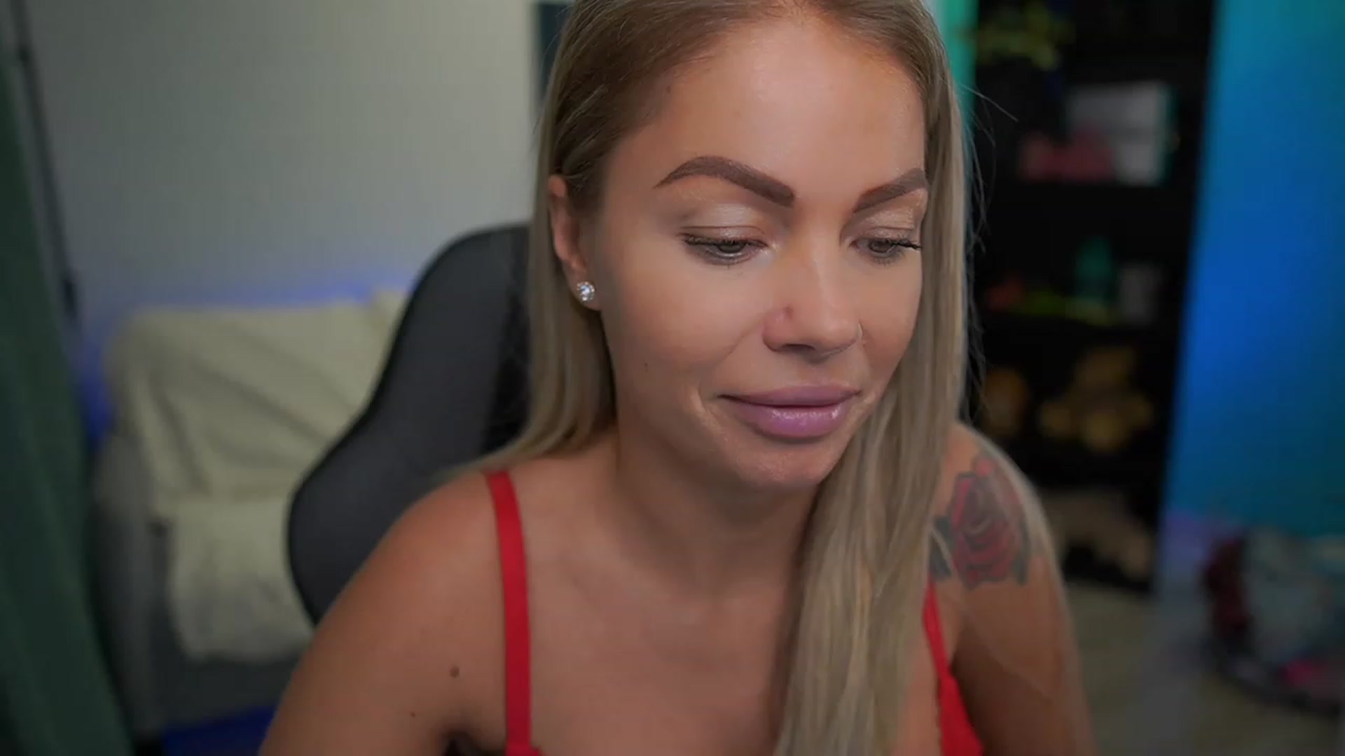 Gallery image thumbnail from MissySlapalot's myfreecams stream on, 12/06/2022, 11:23 image 11 of 20