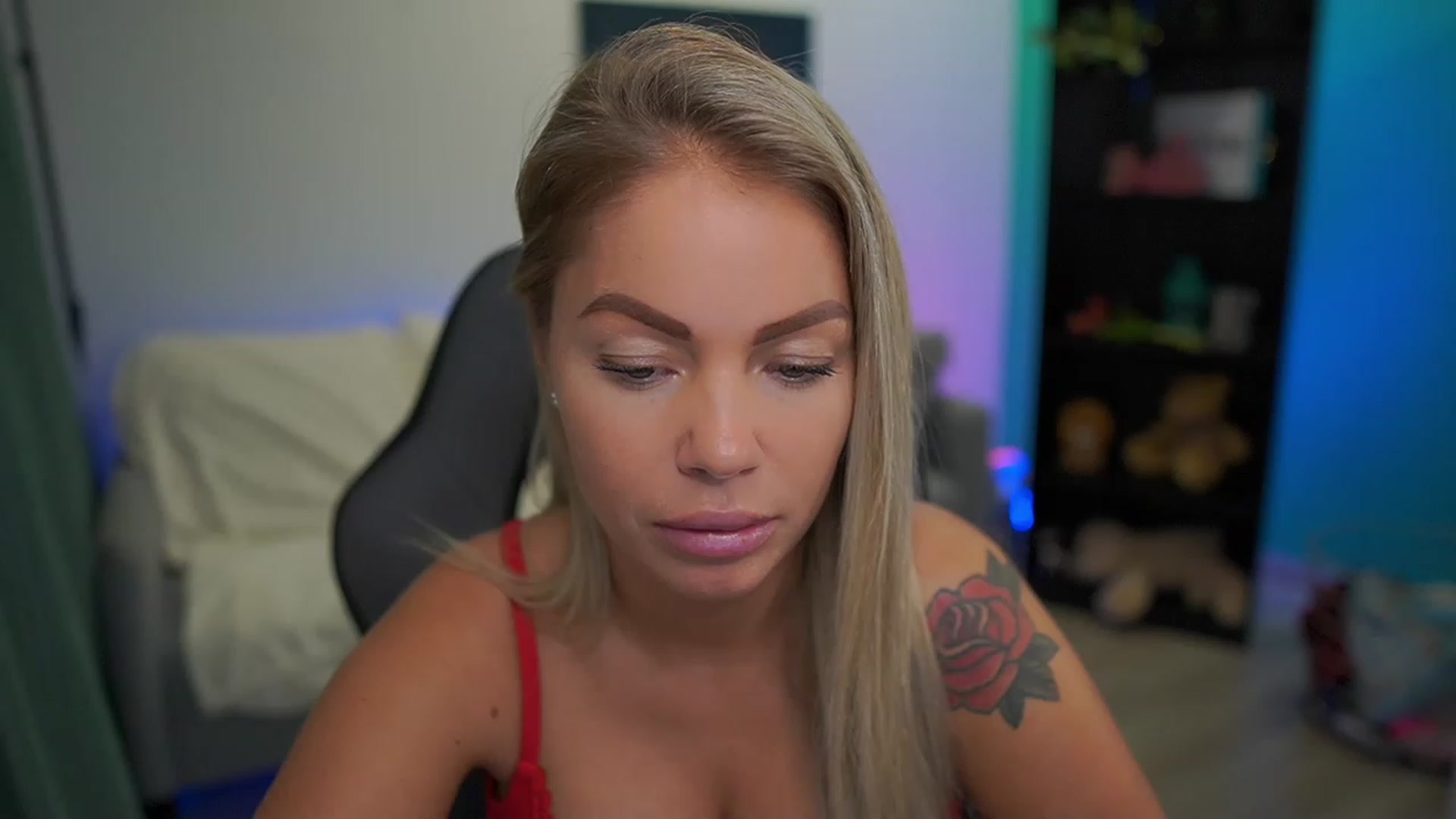 Gallery image thumbnail from MissySlapalot's myfreecams stream on, 12/06/2022, 11:23 image 2 of 20
