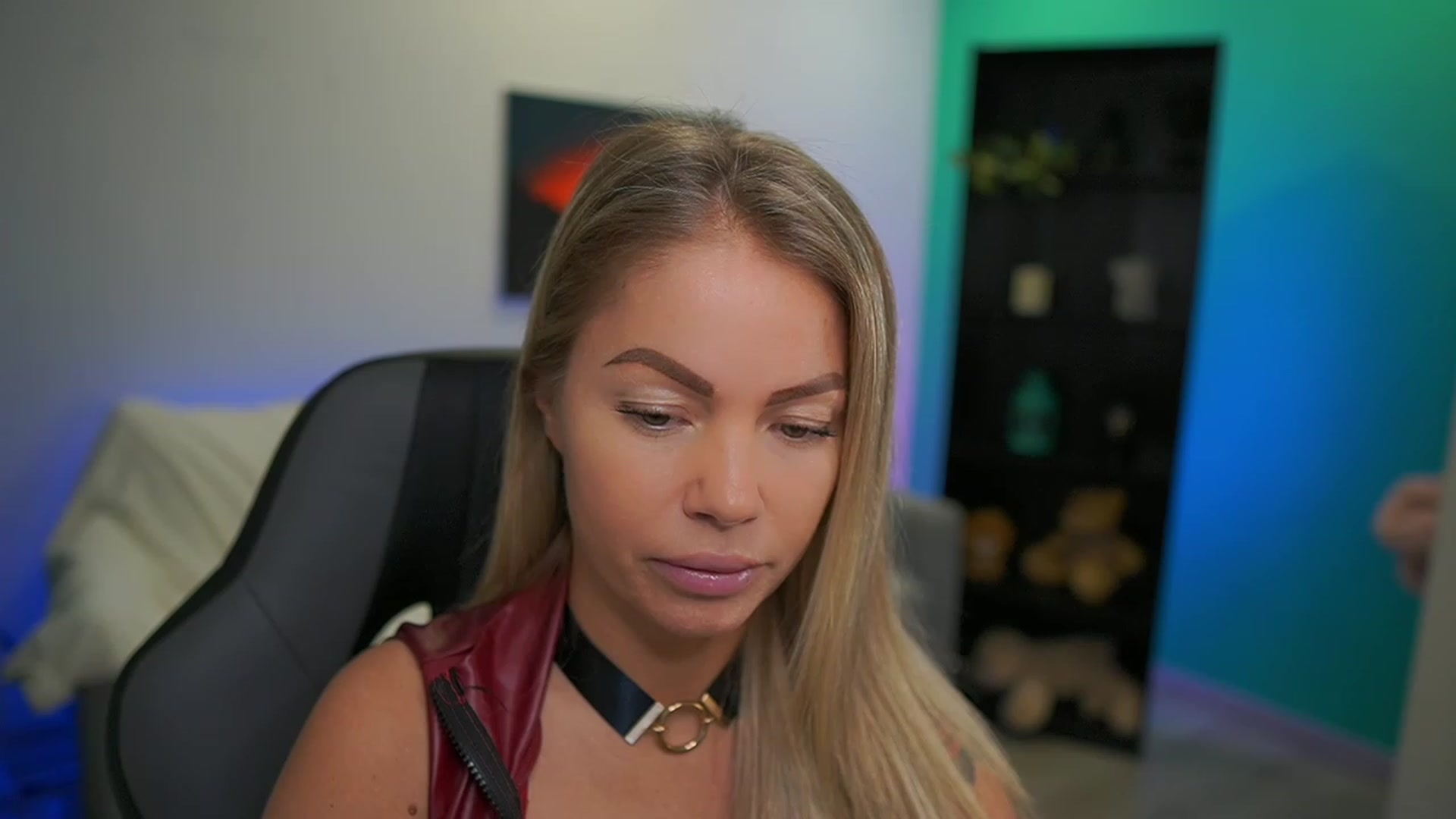 Gallery image thumbnail from MissySlapalot's myfreecams stream on, 12/12/2022, 10:39 image 19 of 20