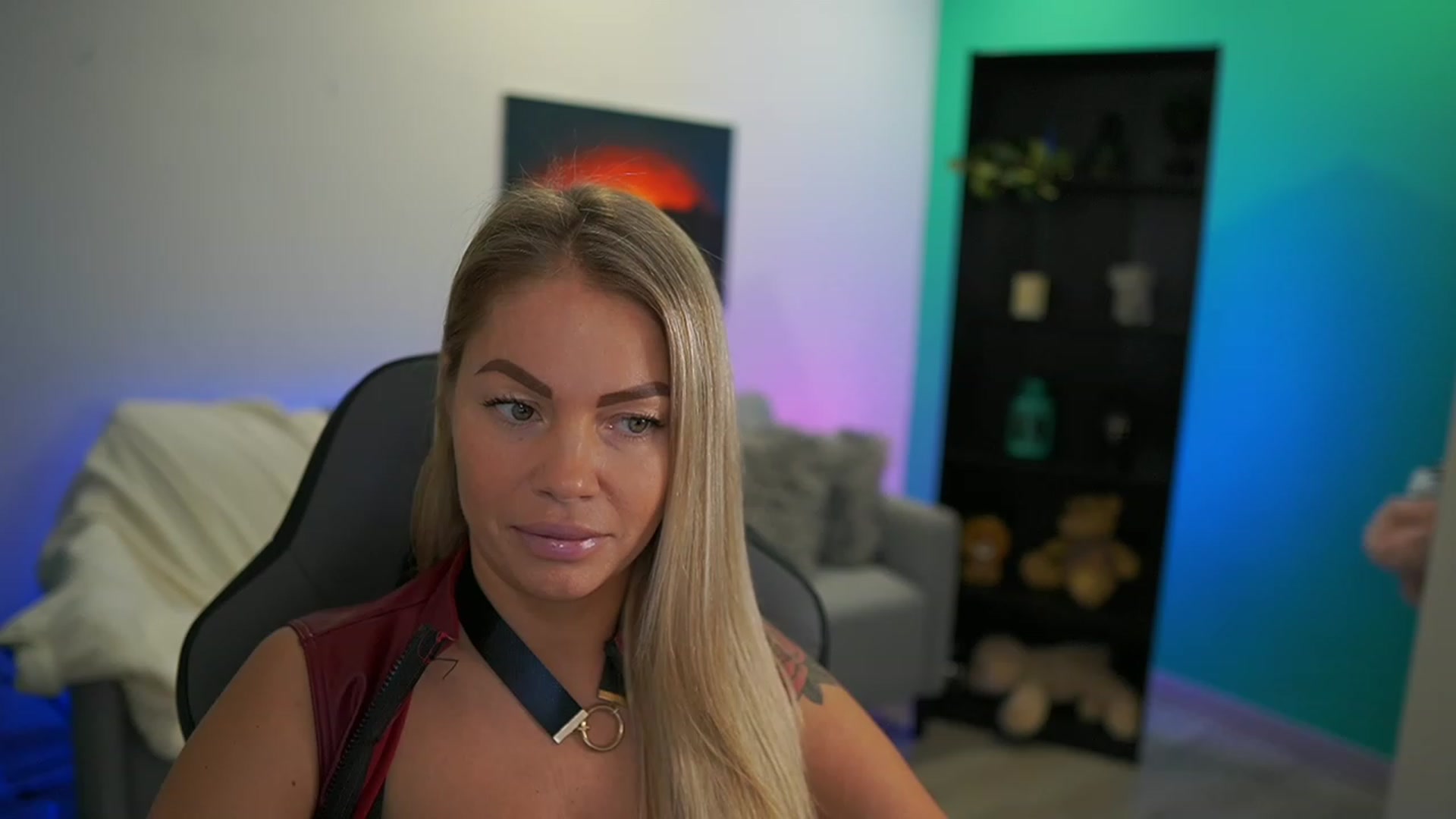 Gallery image thumbnail from MissySlapalot's myfreecams stream on, 12/12/2022, 16:16 image 9 of 20