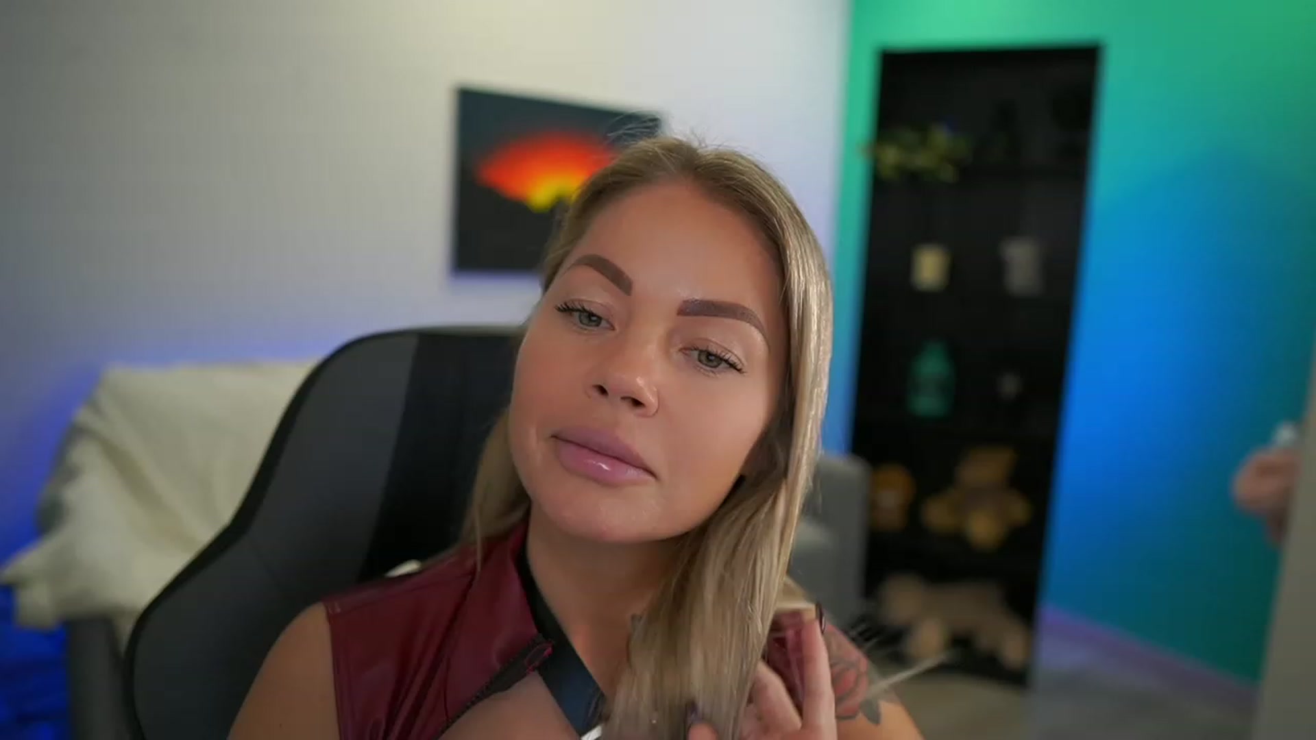 Gallery image thumbnail from MissySlapalot's myfreecams stream on, 12/12/2022, 16:16 image 1 of 20