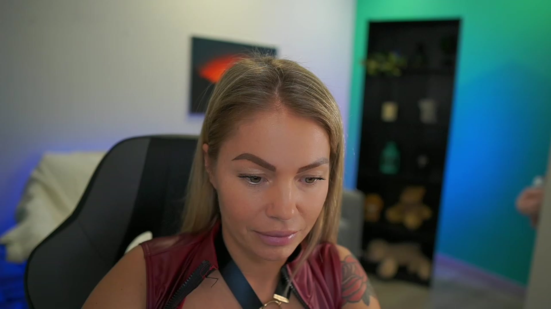 Gallery image thumbnail from MissySlapalot's myfreecams stream on, 12/12/2022, 16:16 image 5 of 20
