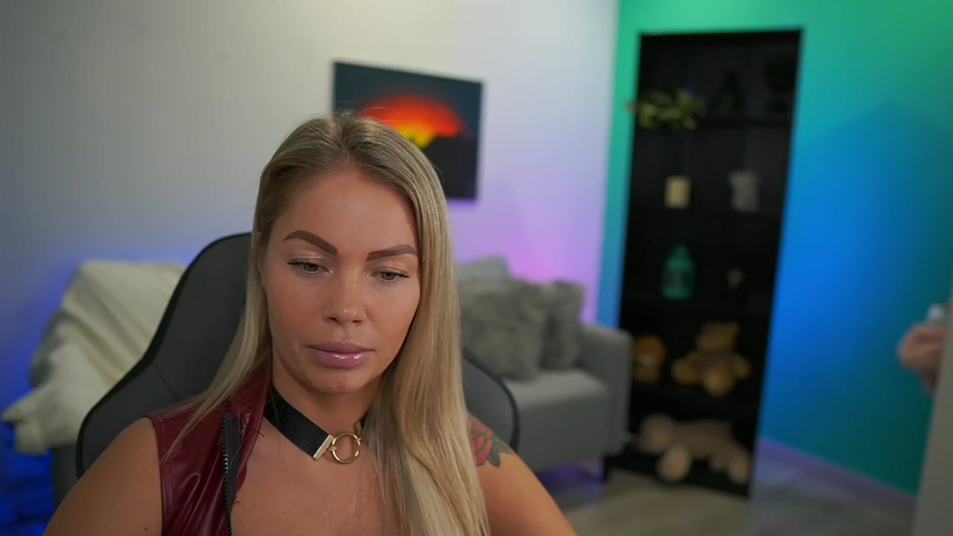 Gallery image thumbnail from MissySlapalot's myfreecams stream on, 12/12/2022, 17:59 image 17 of 20