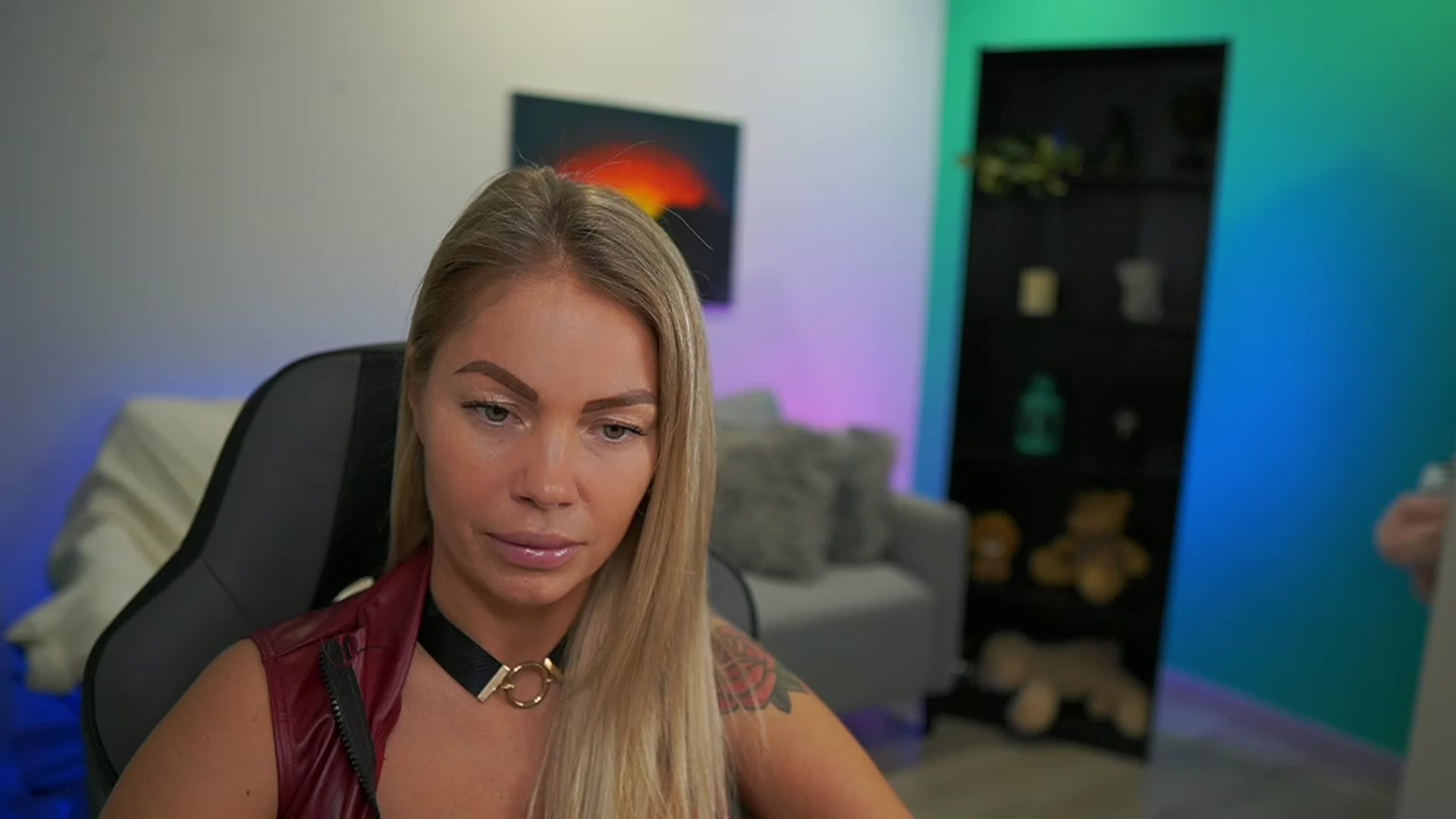 Gallery image thumbnail from MissySlapalot's myfreecams stream on, 12/12/2022, 17:59 image 8 of 20