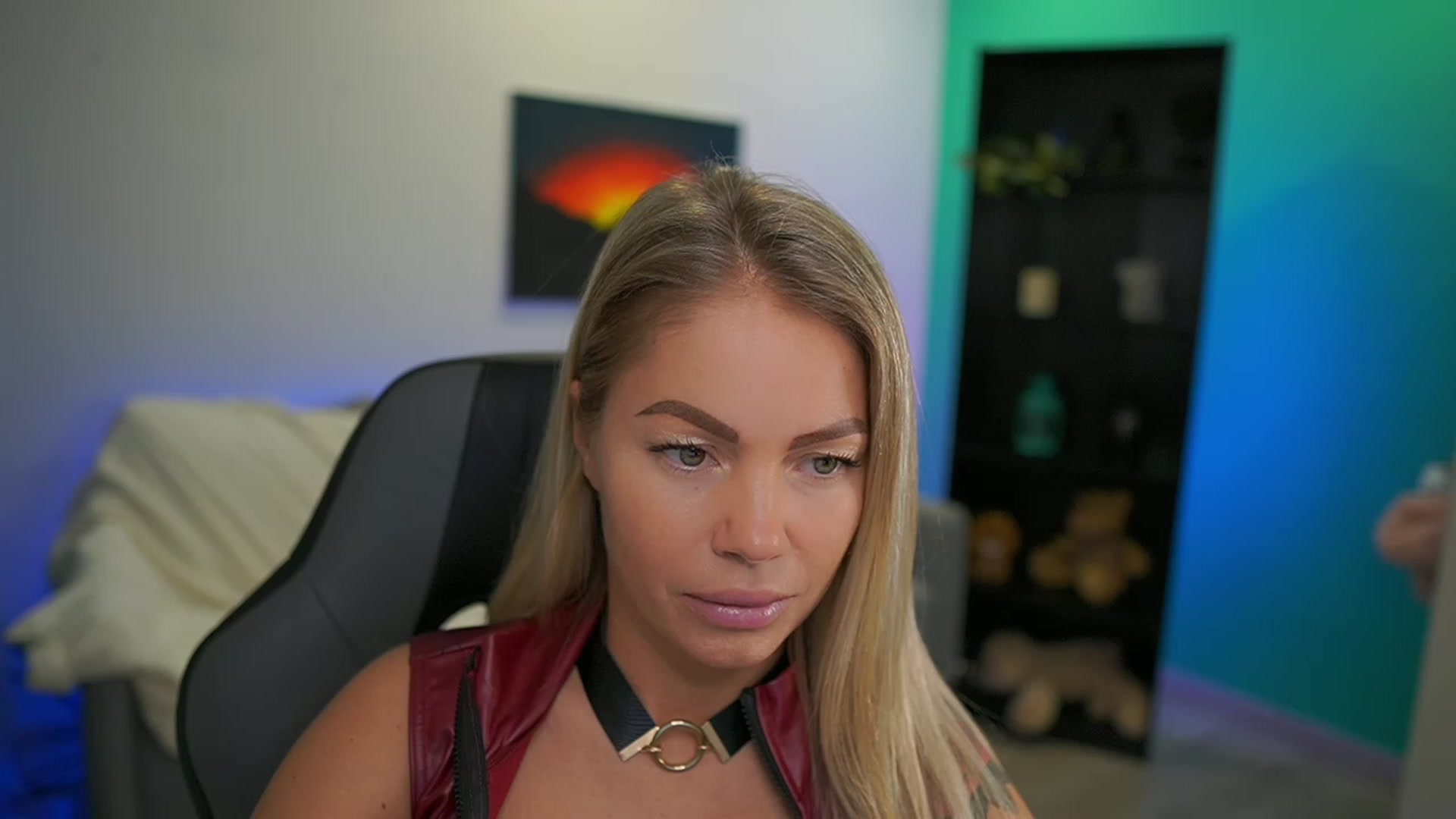 Gallery image thumbnail from MissySlapalot's myfreecams stream on, 12/12/2022, 17:59 image 2 of 20