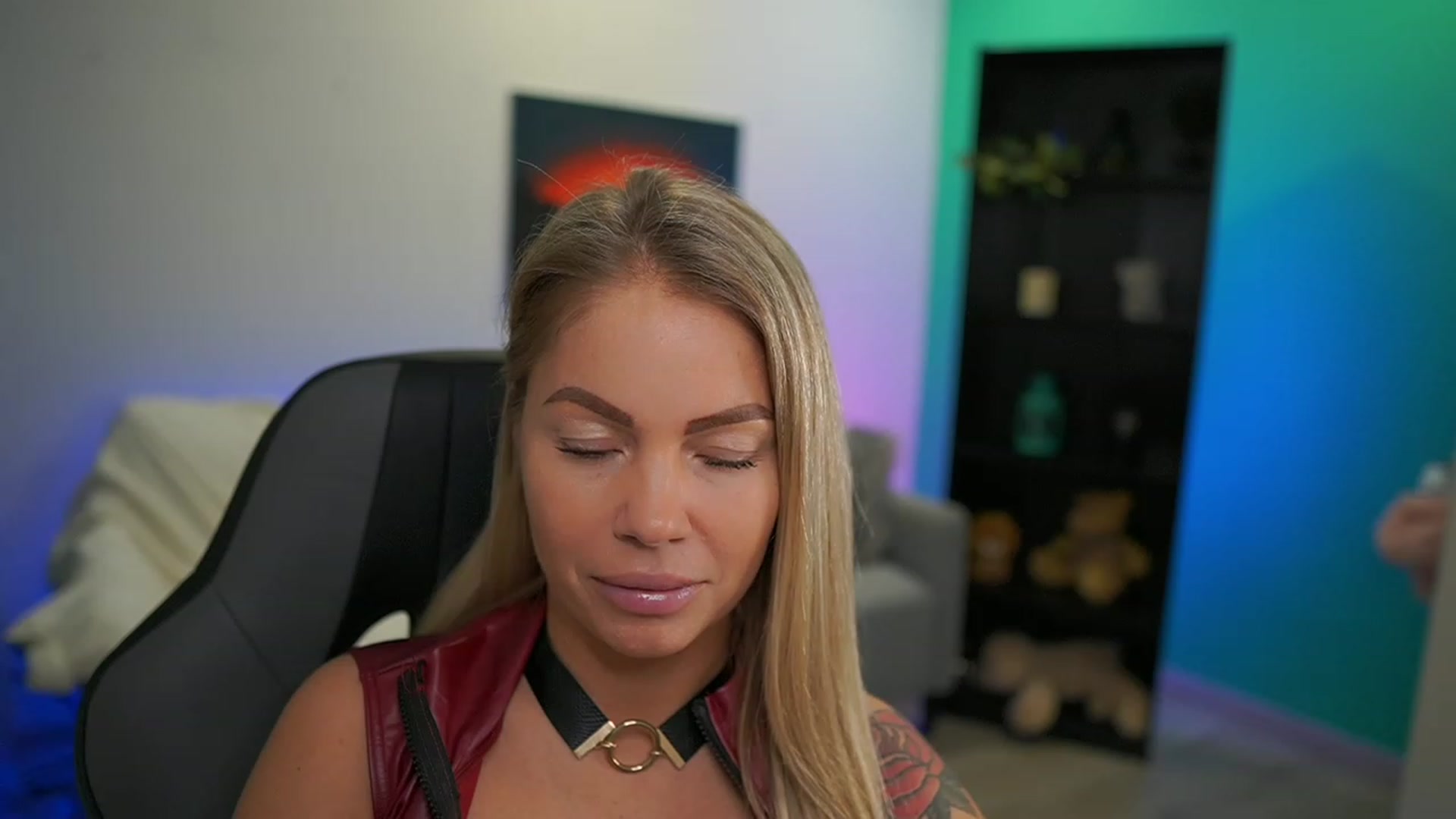 Gallery image thumbnail from MissySlapalot's myfreecams stream on, 12/12/2022, 17:59 image 4 of 20