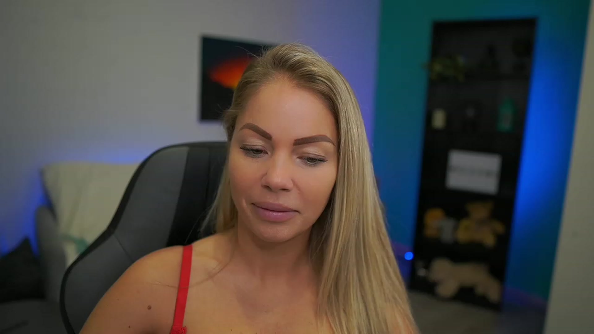 Gallery image thumbnail from MissySlapalot's myfreecams stream on, 12/15/2022, 09:08 image 4 of 20