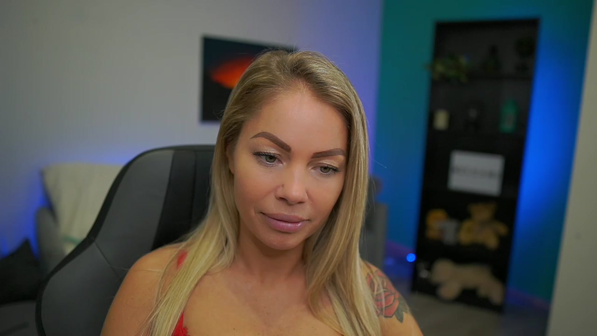 Gallery image thumbnail from MissySlapalot's myfreecams stream on, 12/15/2022, 09:08 image 19 of 20