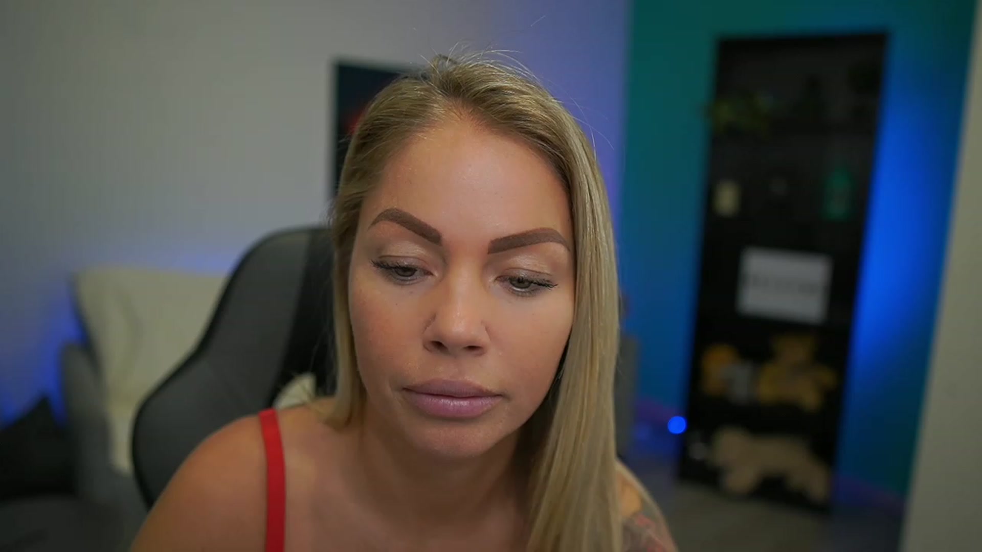 Gallery image thumbnail from MissySlapalot's myfreecams stream on, 12/15/2022, 12:57 image 10 of 20