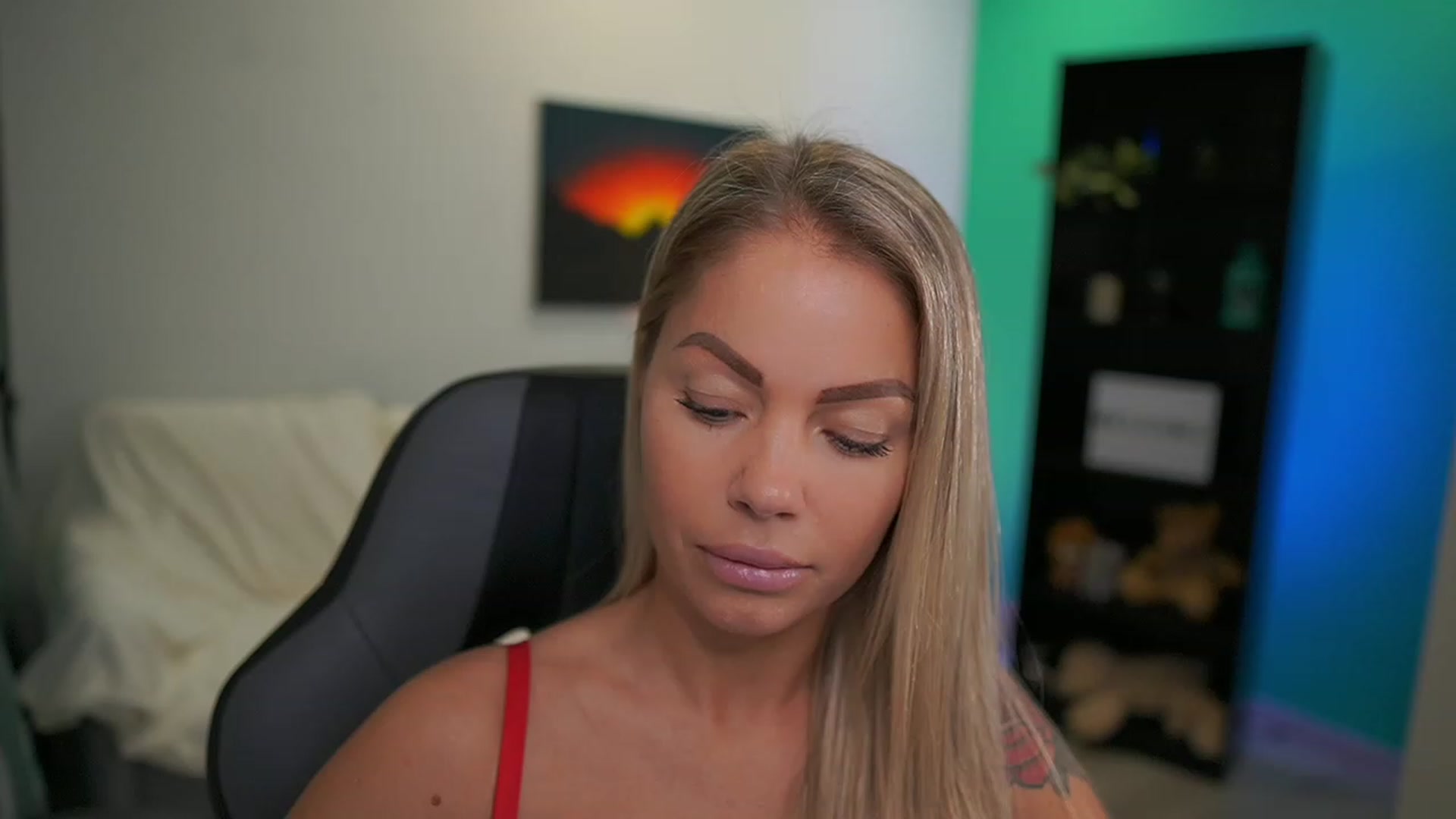 Gallery image thumbnail from MissySlapalot's myfreecams stream on, 12/19/2022, 13:34 image 4 of 20