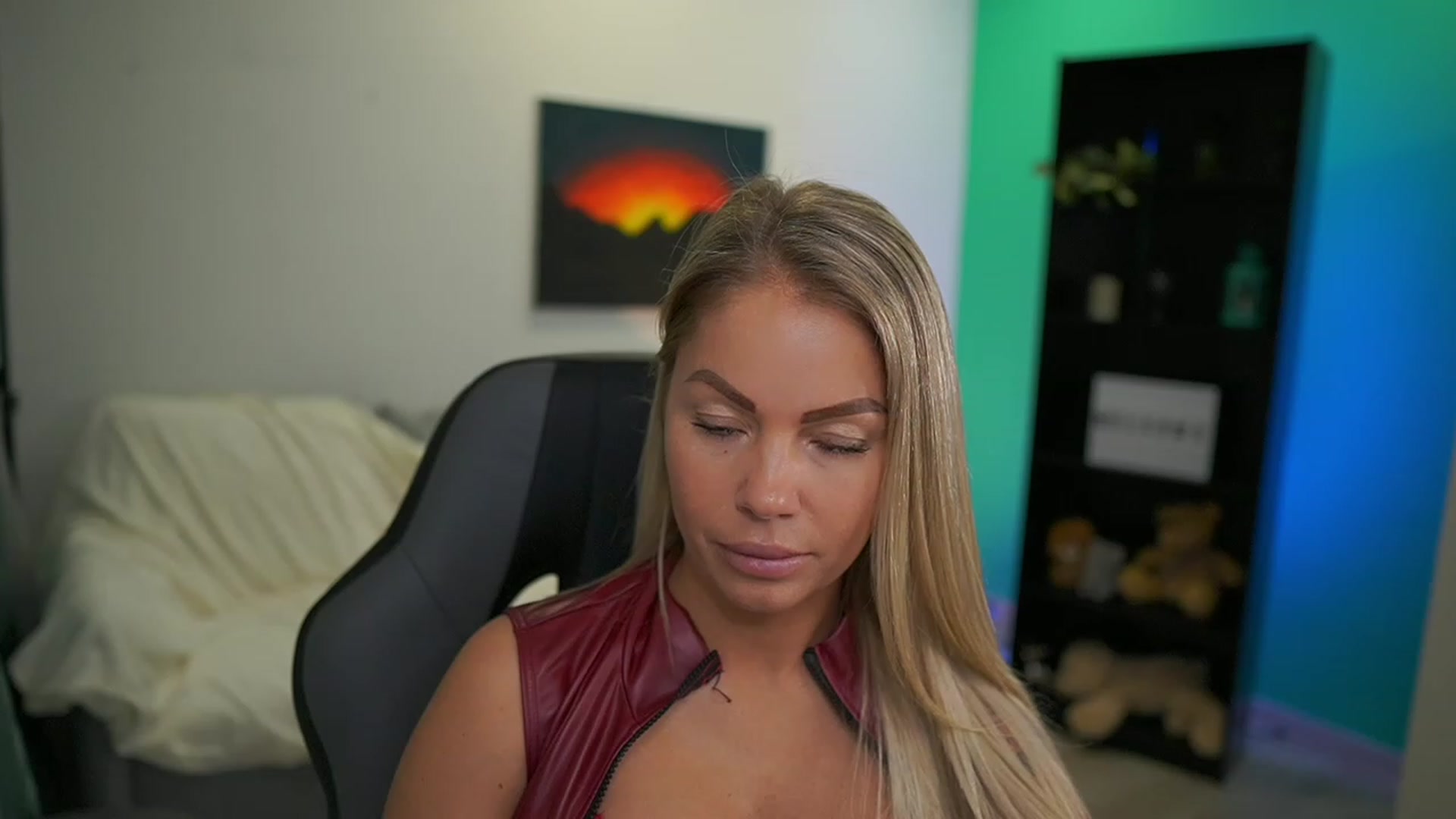 Gallery image thumbnail from MissySlapalot's myfreecams stream on, 12/19/2022, 15:35 image 6 of 20
