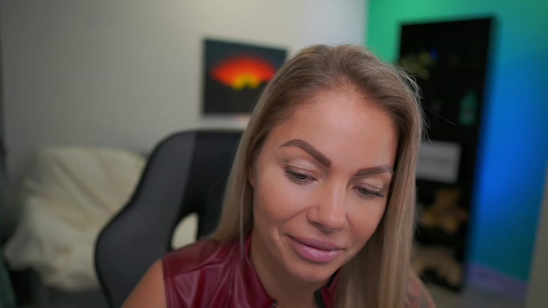 Gallery image thumbnail from MissySlapalot's myfreecams stream on, 12/19/2022, 17:41 image 7 of 20