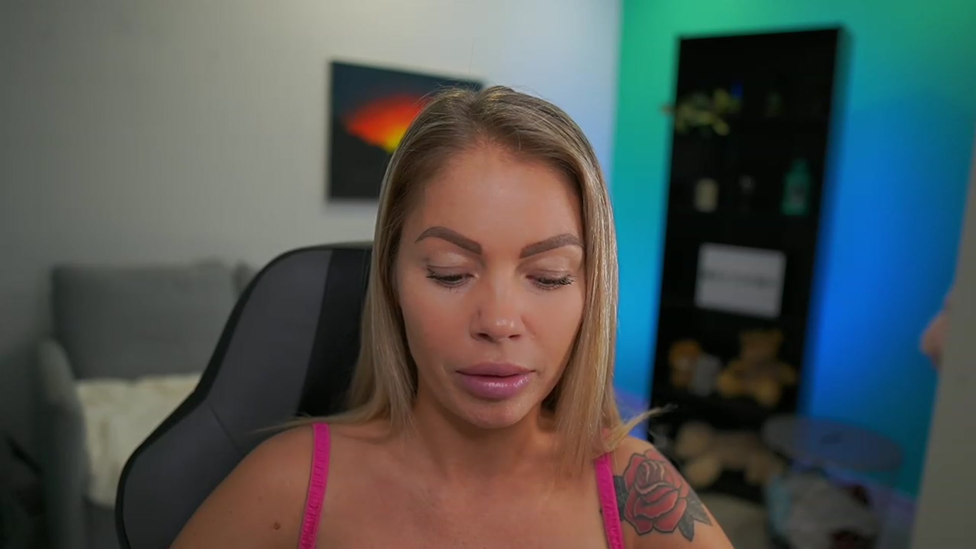 Gallery image thumbnail from MissySlapalot's myfreecams stream on, 12/21/2022, 16:59 image 8 of 20