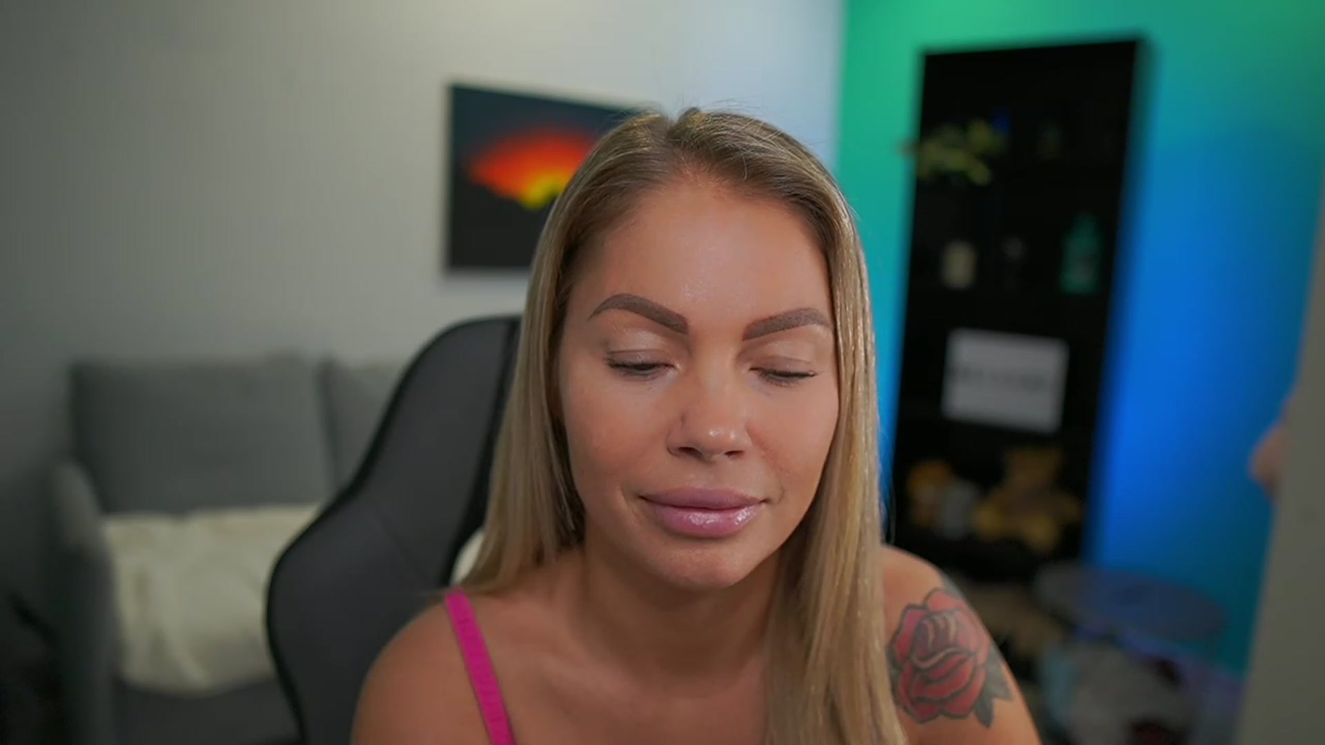 Gallery image thumbnail from MissySlapalot's myfreecams stream on, 12/21/2022, 16:59 image 17 of 20