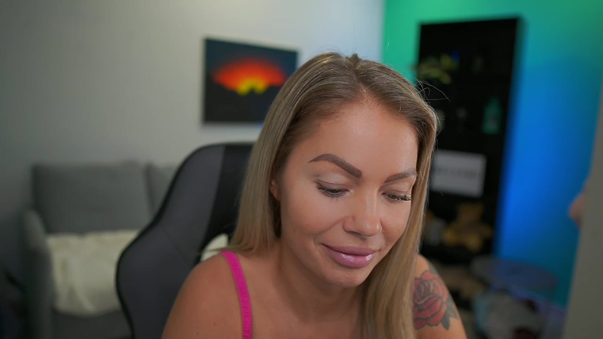 Gallery image thumbnail from MissySlapalot's myfreecams stream on, 12/21/2022, 16:59 image 15 of 20