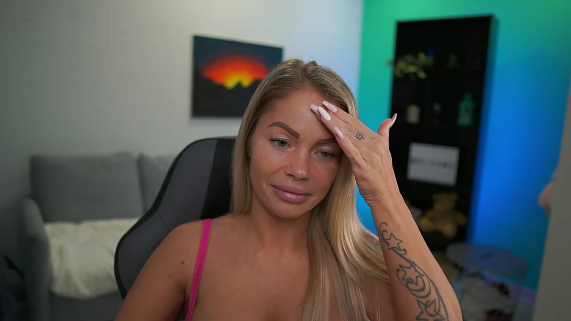 Gallery image thumbnail from MissySlapalot's myfreecams stream on, 12/21/2022, 16:59 image 18 of 20