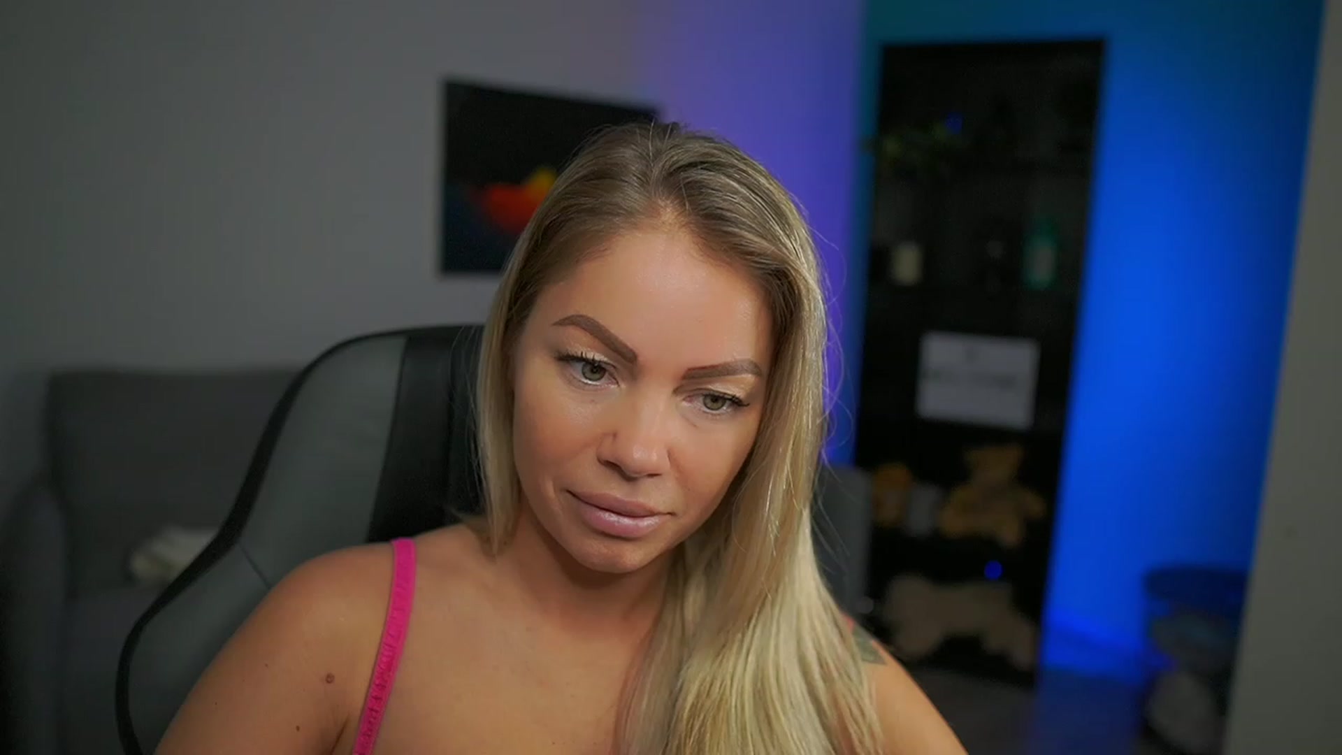 Gallery image thumbnail from MissySlapalot's myfreecams stream on, 01/04/2023, 10:57 image 11 of 20