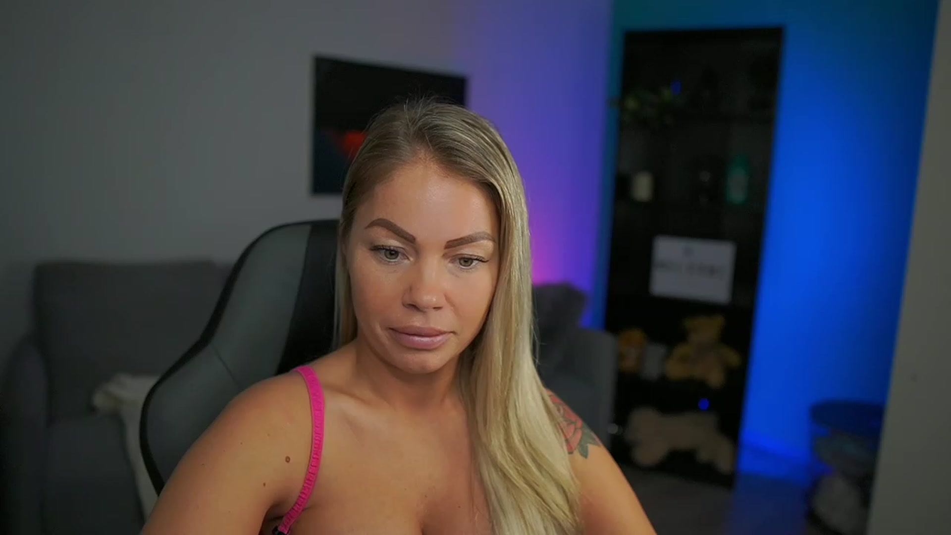Gallery image thumbnail from MissySlapalot's myfreecams stream on, 01/04/2023, 10:57 image 19 of 20
