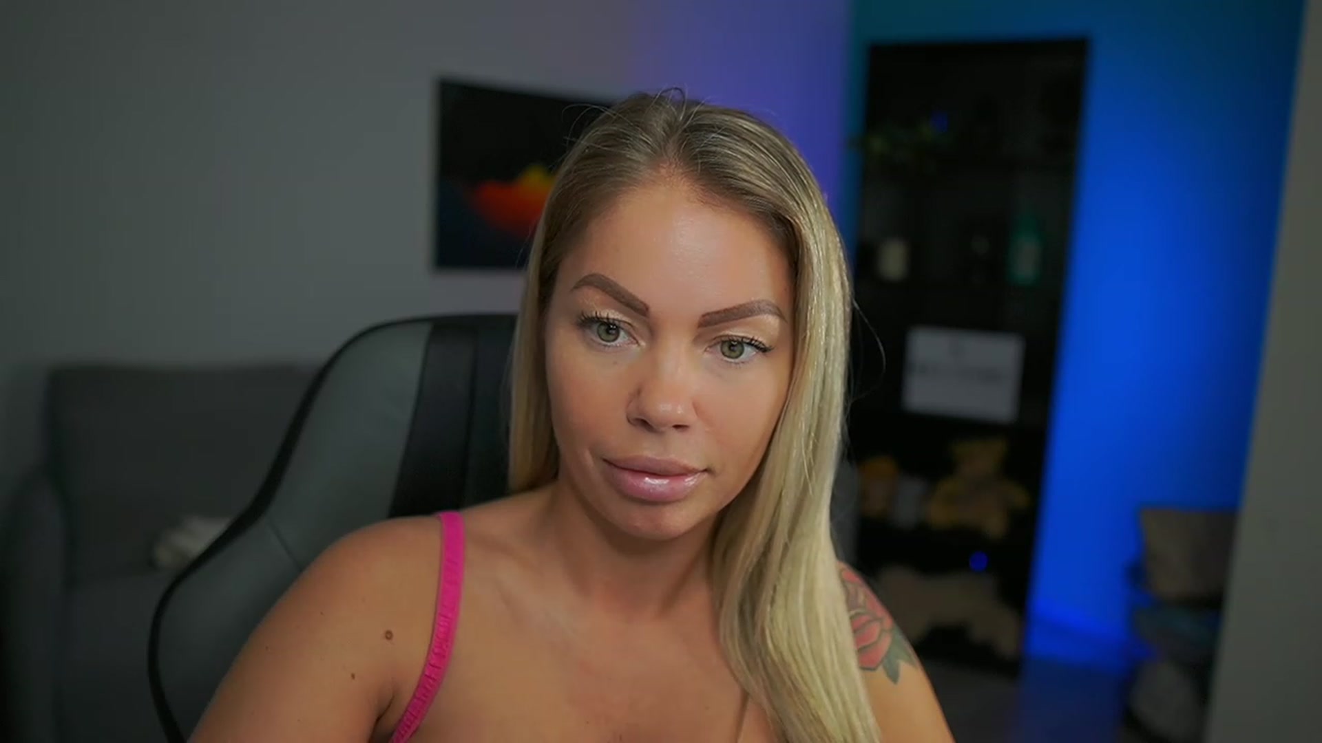 Gallery image thumbnail from MissySlapalot's myfreecams stream on, 01/04/2023, 11:46 image 18 of 20