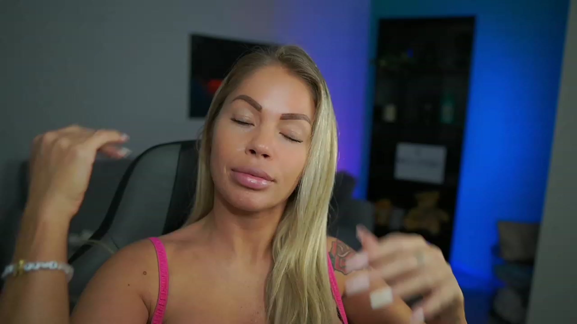 Gallery image thumbnail from MissySlapalot's myfreecams stream on, 01/04/2023, 12:56 image 9 of 20