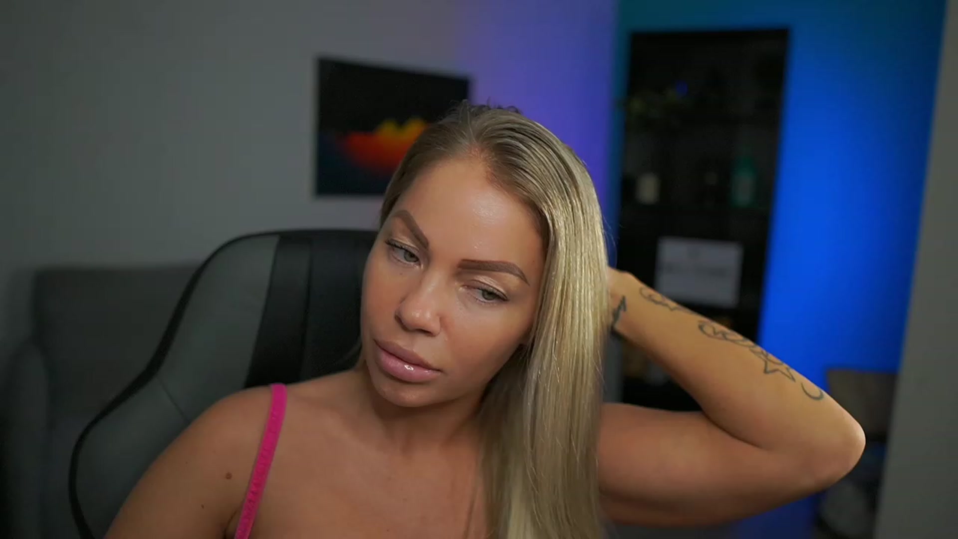 Gallery image thumbnail from MissySlapalot's myfreecams stream on, 01/04/2023, 17:43 image 11 of 20