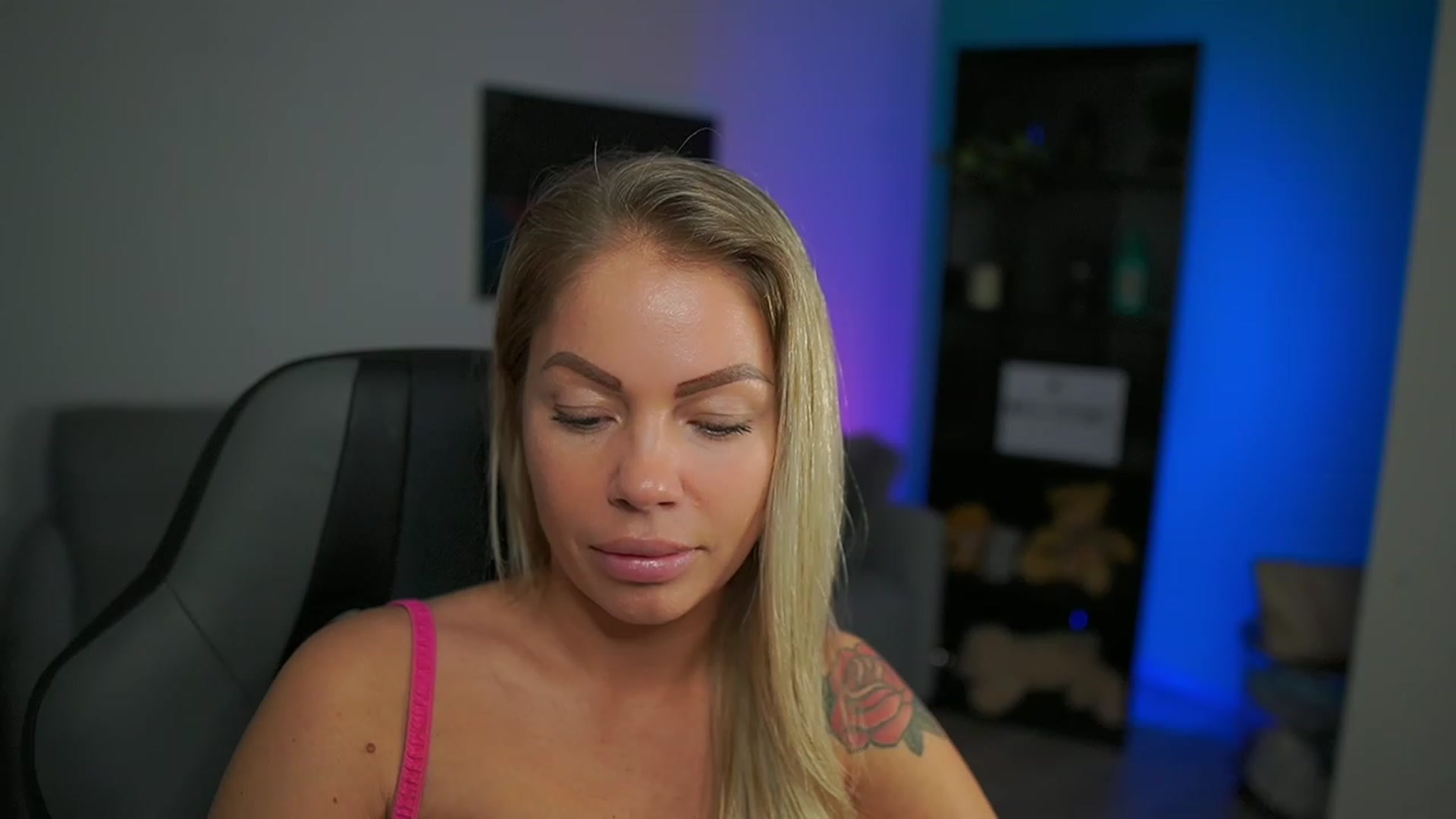 Gallery image thumbnail from MissySlapalot's myfreecams stream on, 01/04/2023, 17:43 image 16 of 20