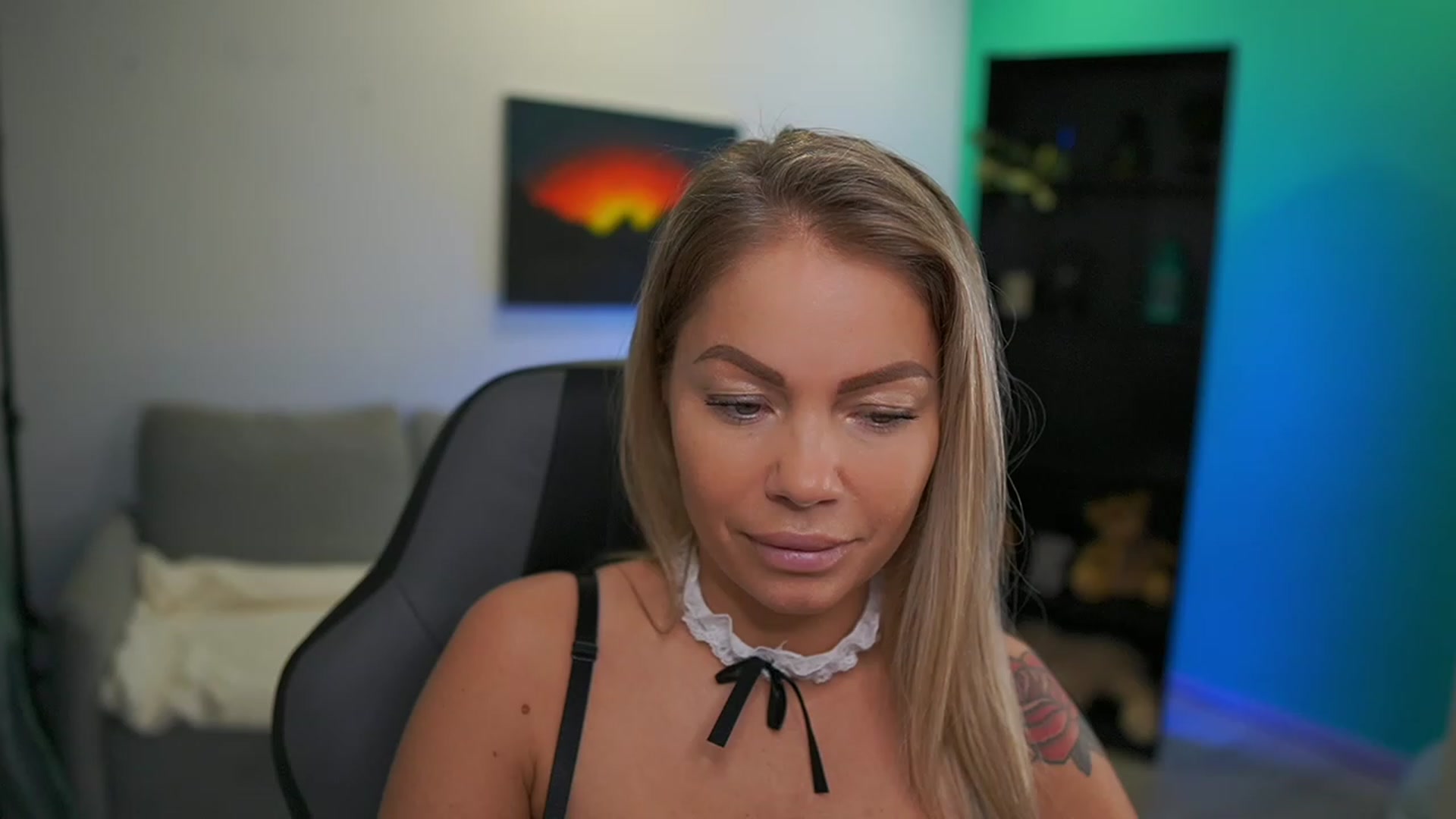 Gallery image thumbnail from MissySlapalot's myfreecams stream on, 01/17/2023, 09:21 image 20 of 20
