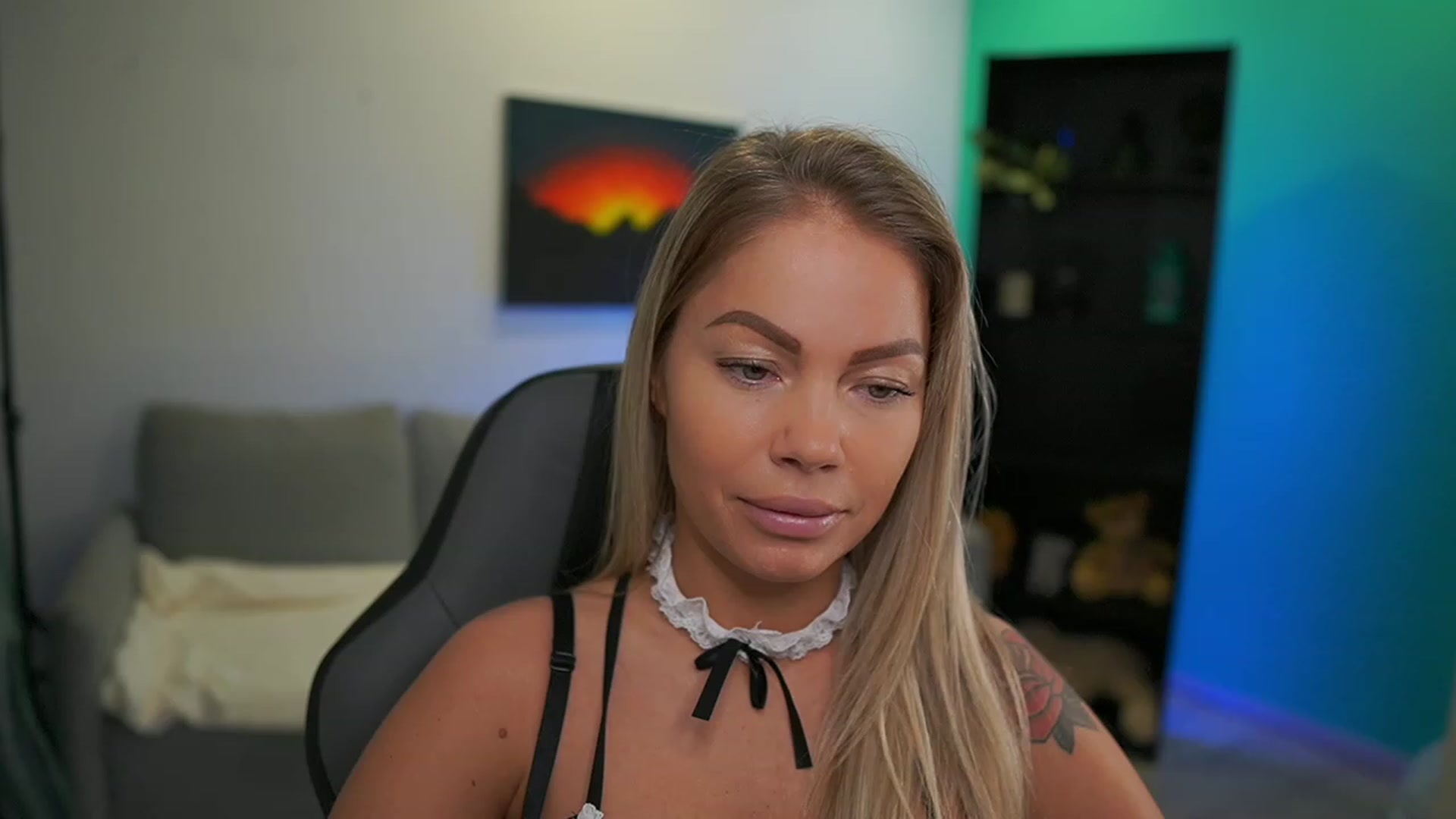 Gallery image thumbnail from MissySlapalot's myfreecams stream on, 01/17/2023, 09:21 image 8 of 20