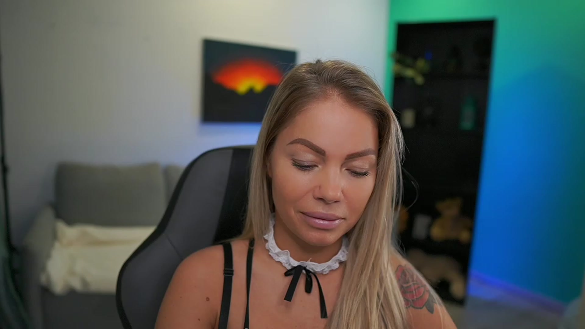 Gallery image thumbnail from MissySlapalot's myfreecams stream on, 01/17/2023, 09:21 image 14 of 20