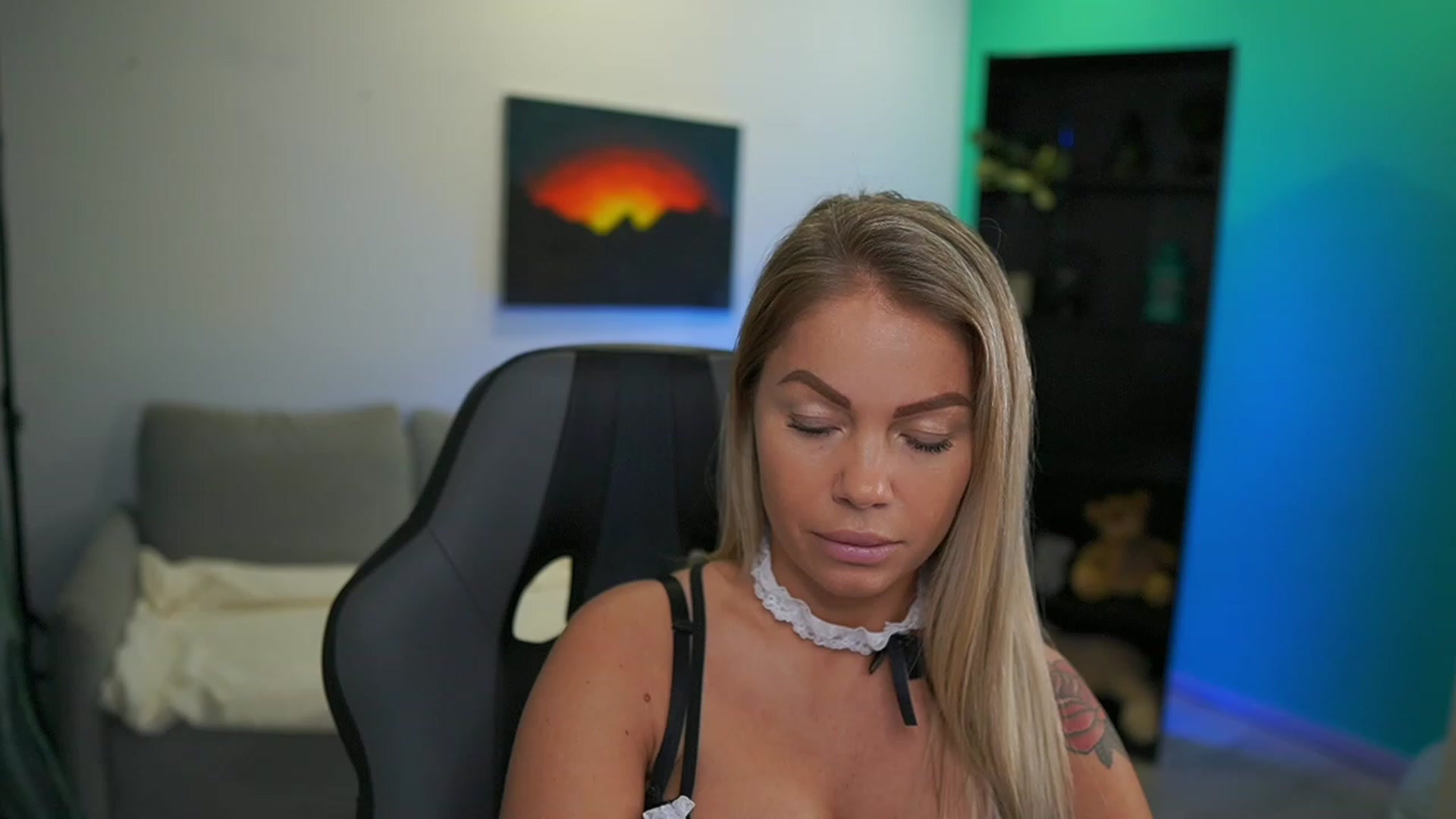 Gallery image thumbnail from MissySlapalot's myfreecams stream on, 01/17/2023, 11:43 image 15 of 20