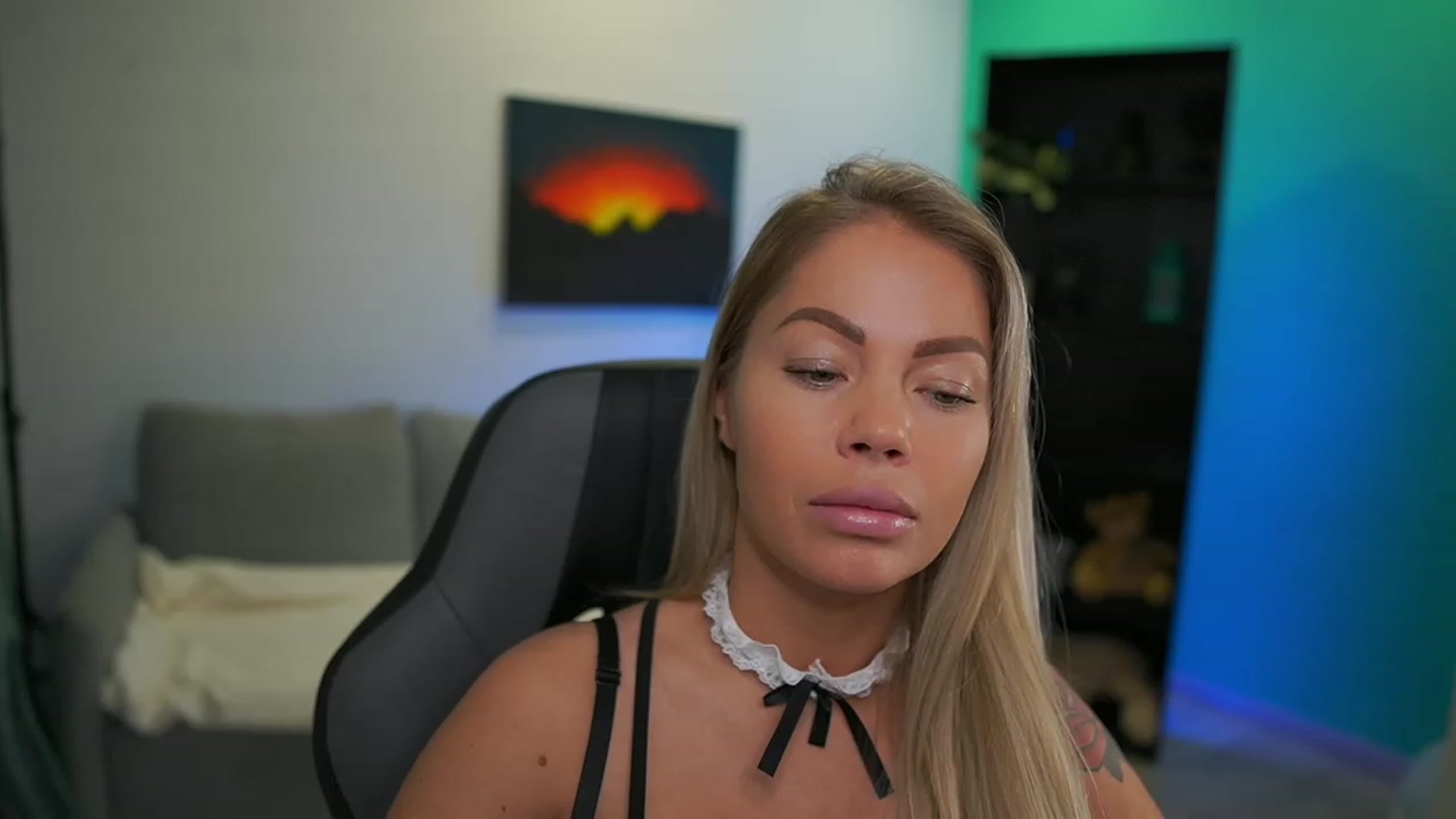 Gallery image thumbnail from MissySlapalot's myfreecams stream on, 01/17/2023, 11:43 image 8 of 20